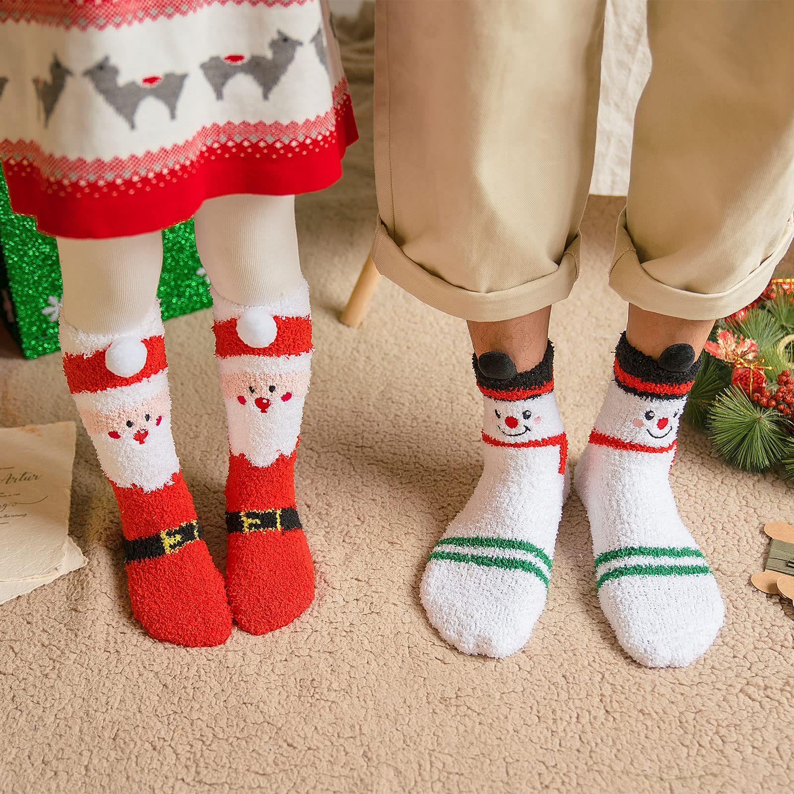 Gofriipai - Calcetines mullidos de Navidad para mujeres y niñas, 5 pares de calcetines lindos con caja de regalo de Navidad