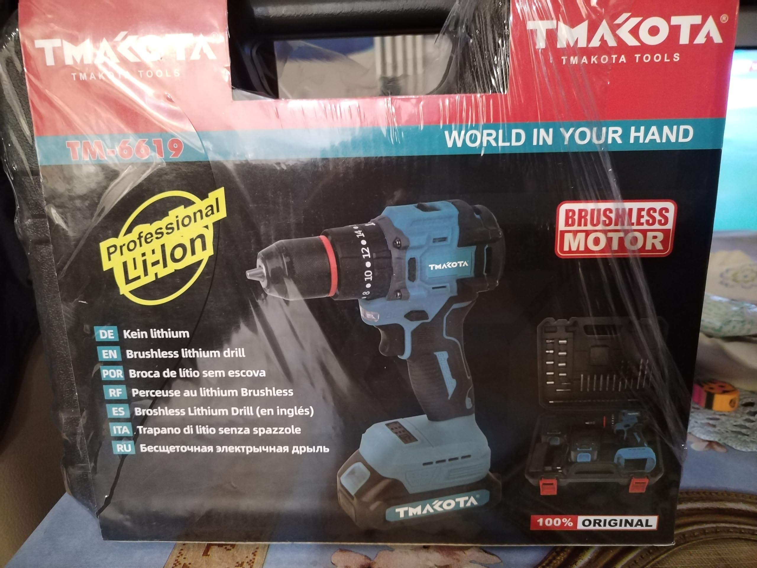 Trapano avvitatore con valigetta accessori