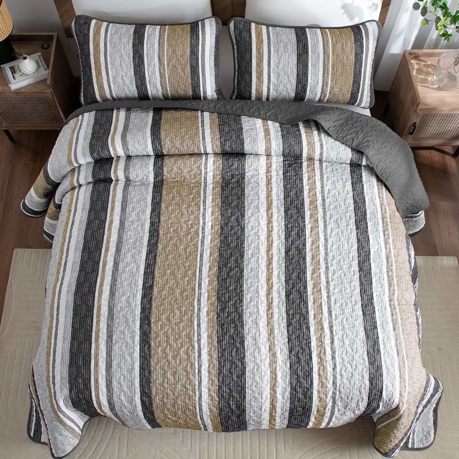 DJY Queen Quilt Set, Boho Striped Khaki Bedspread Coverlet Set, 3 Pieces Soft Lightweight Farmhouse Summer Quilt Bedding Set for All Season (96"x90")
