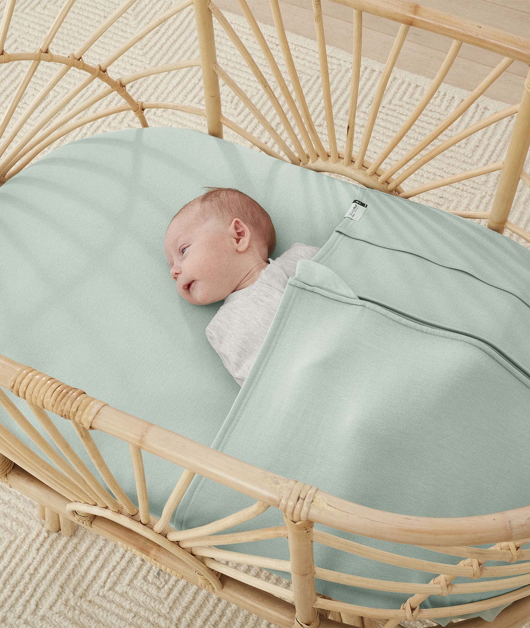 Ergopouch Fitted Sheet TOG: 0.2 GOTS certified organic cotton Bassinette, Sage - Image 3