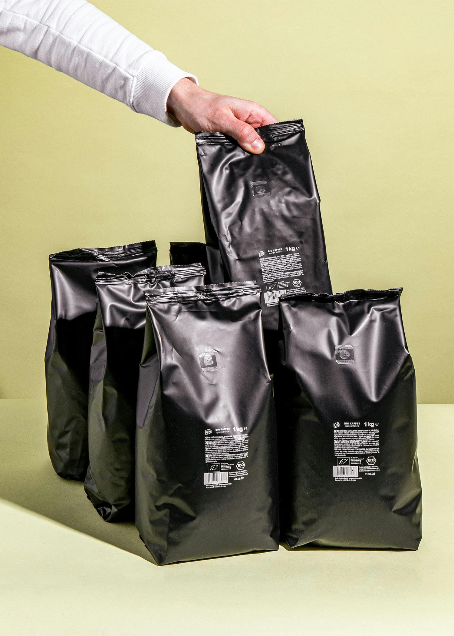 KoRo - Bio Kaffee Crema Ganze Bohne 6 x 1 kg - Ausgewogener Geschmack - Intensives Aroma - Schonend geröstet - Bio-Qualität