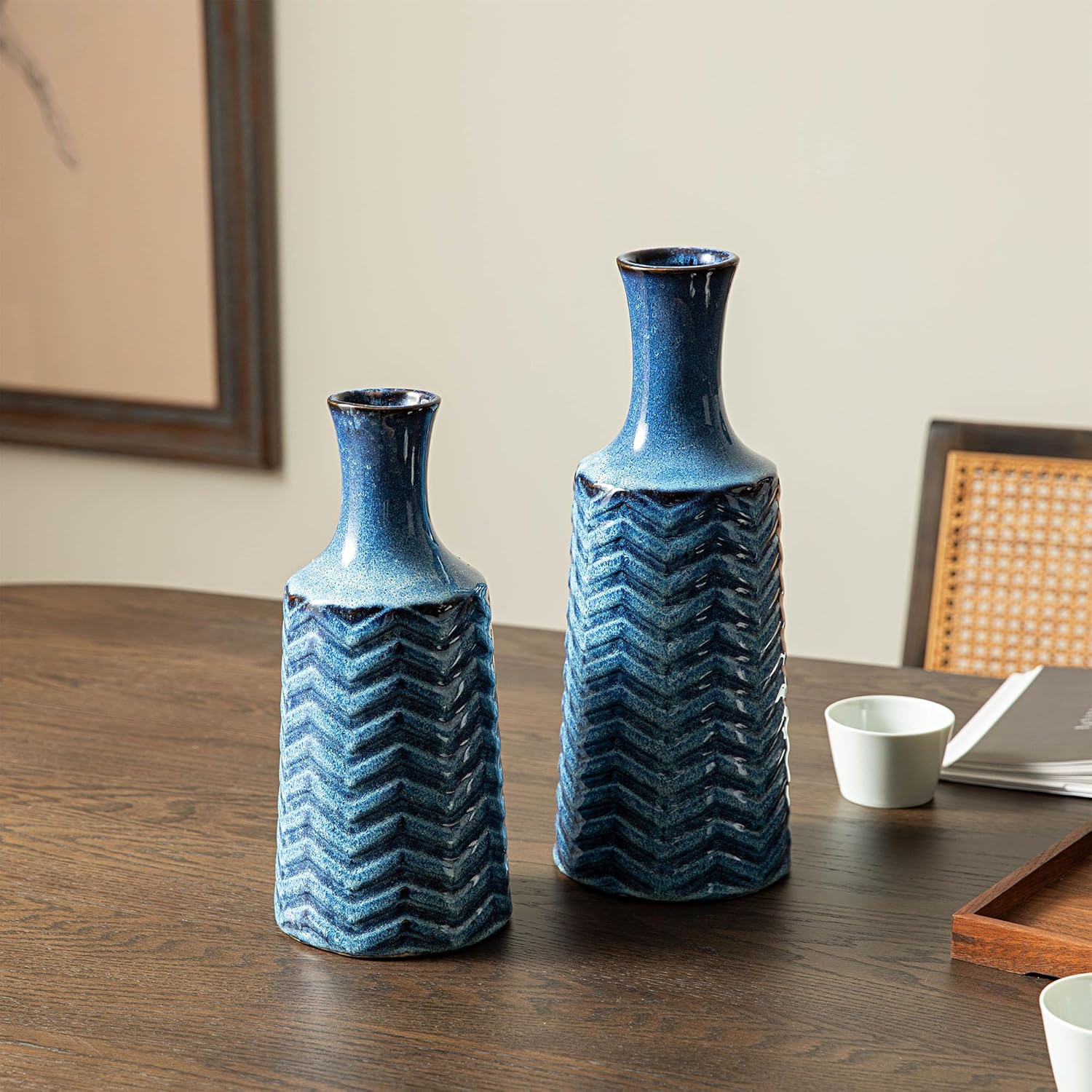 Glitzhome Two-Colors Ceramic Vase Set, Modern Brown Vases for Home Decor, Farmhouse Vase for Centerpieces, Living Room, Mantel Centerpiece Shelf Decoration, Set of 2