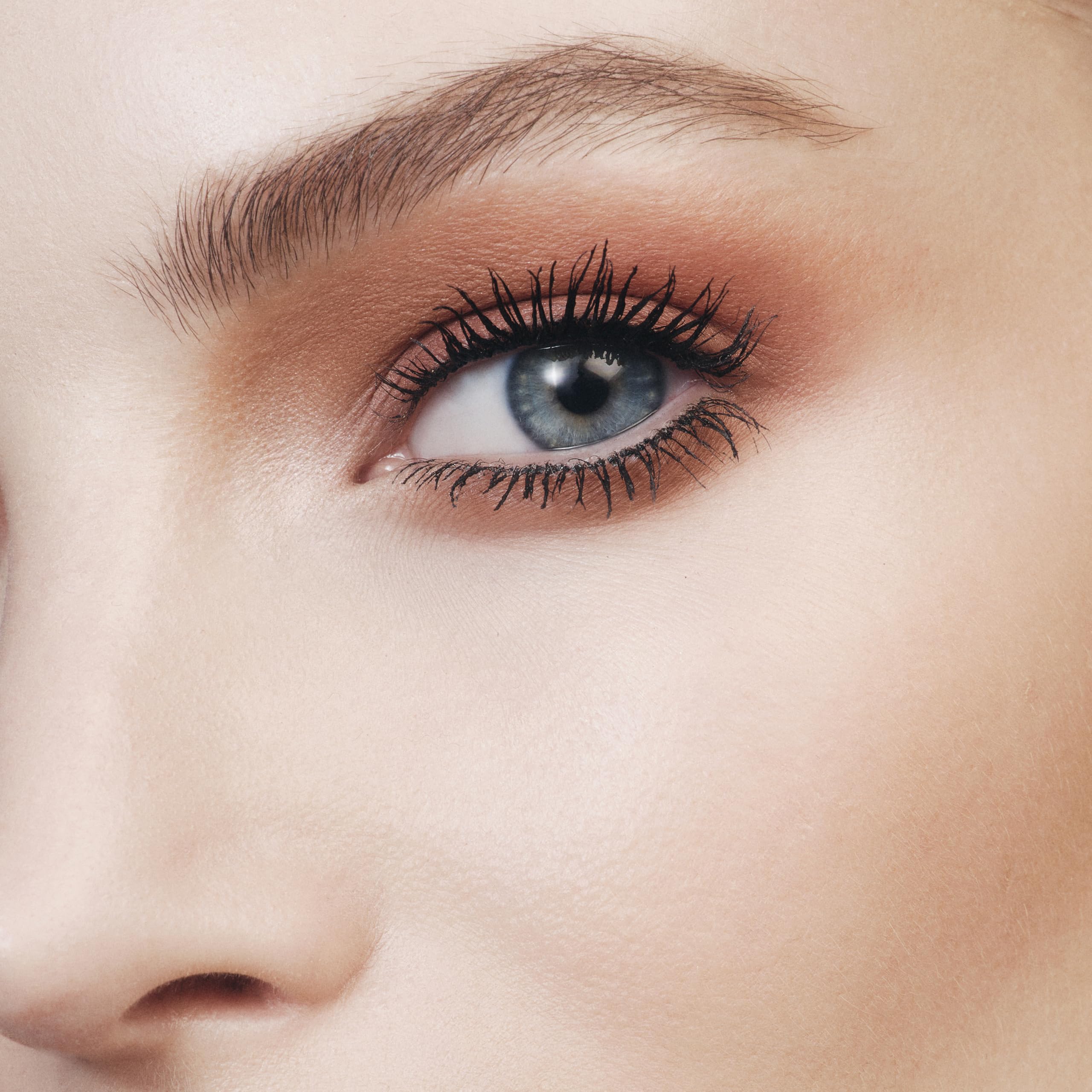 Lancôme Hypnôse Mascara & Artliner Duo: Volumen-Wimperntusche für 8x mehr Dichte & präziser Flüssig-Eyeliner für langanhaltende, definierte Augenblicke in intensivem Schwarz