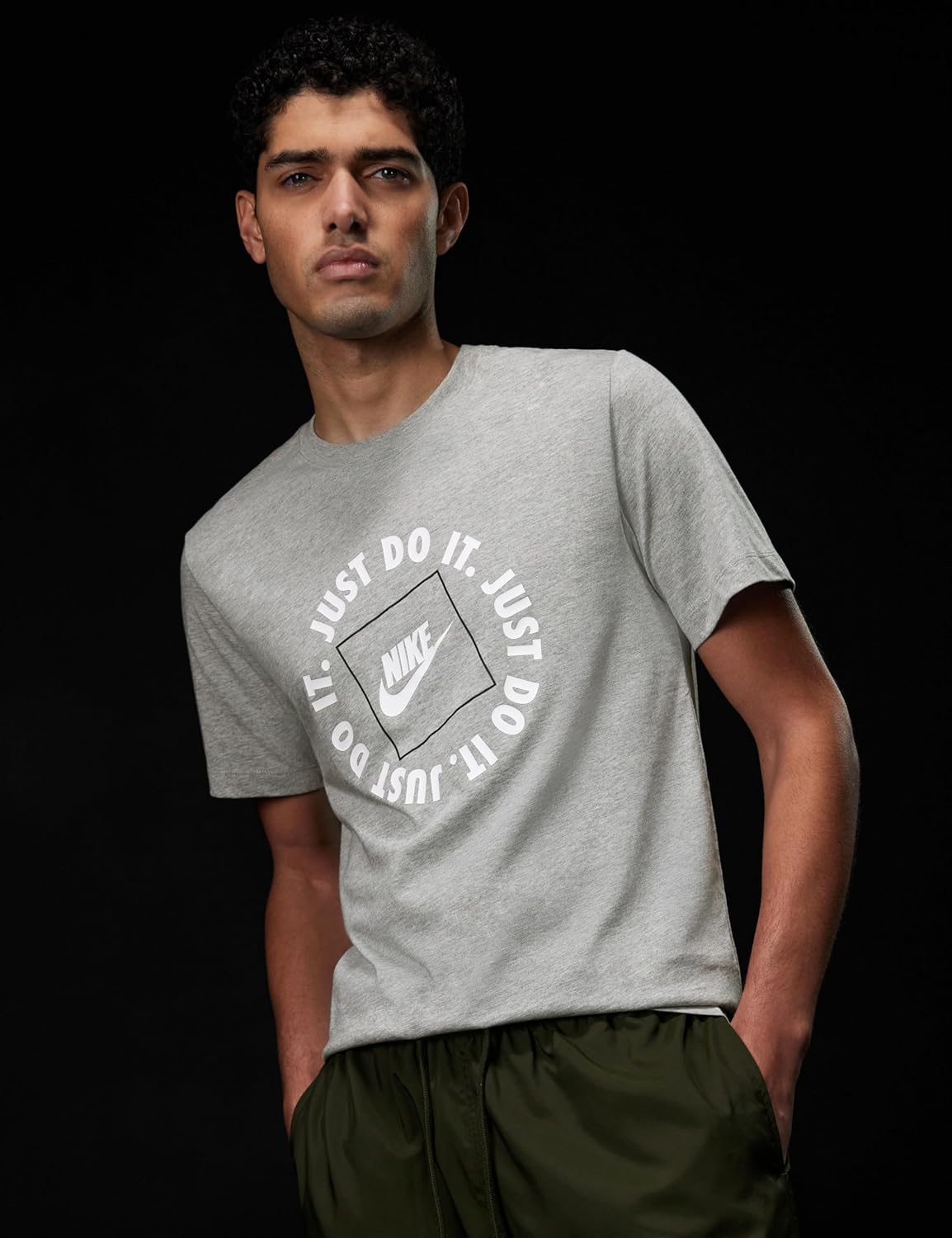 Nike Mens Sportswear Club T-Shirt (Just Do It Circle) - Image 2