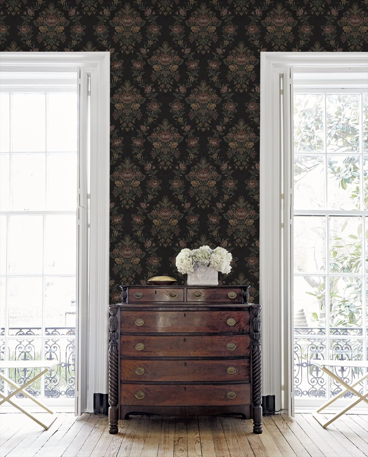 NextWall Hasset Tapestry Floral Peel and Stick Wallpaper (Wrought Iron)