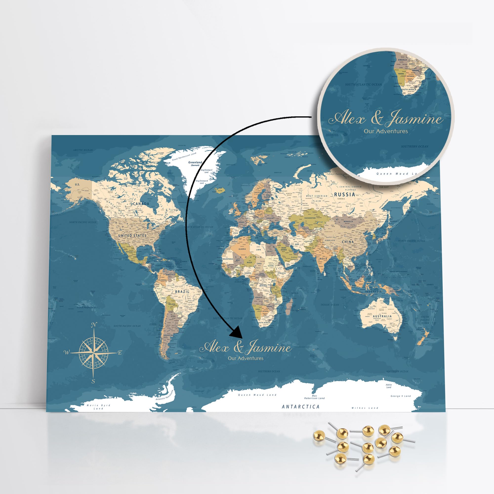 framed concept | Mapa del mundo personalizada con chinchetas | decoración de pared hecha a mano con 50 chinchetas doradas | idea de regalo original