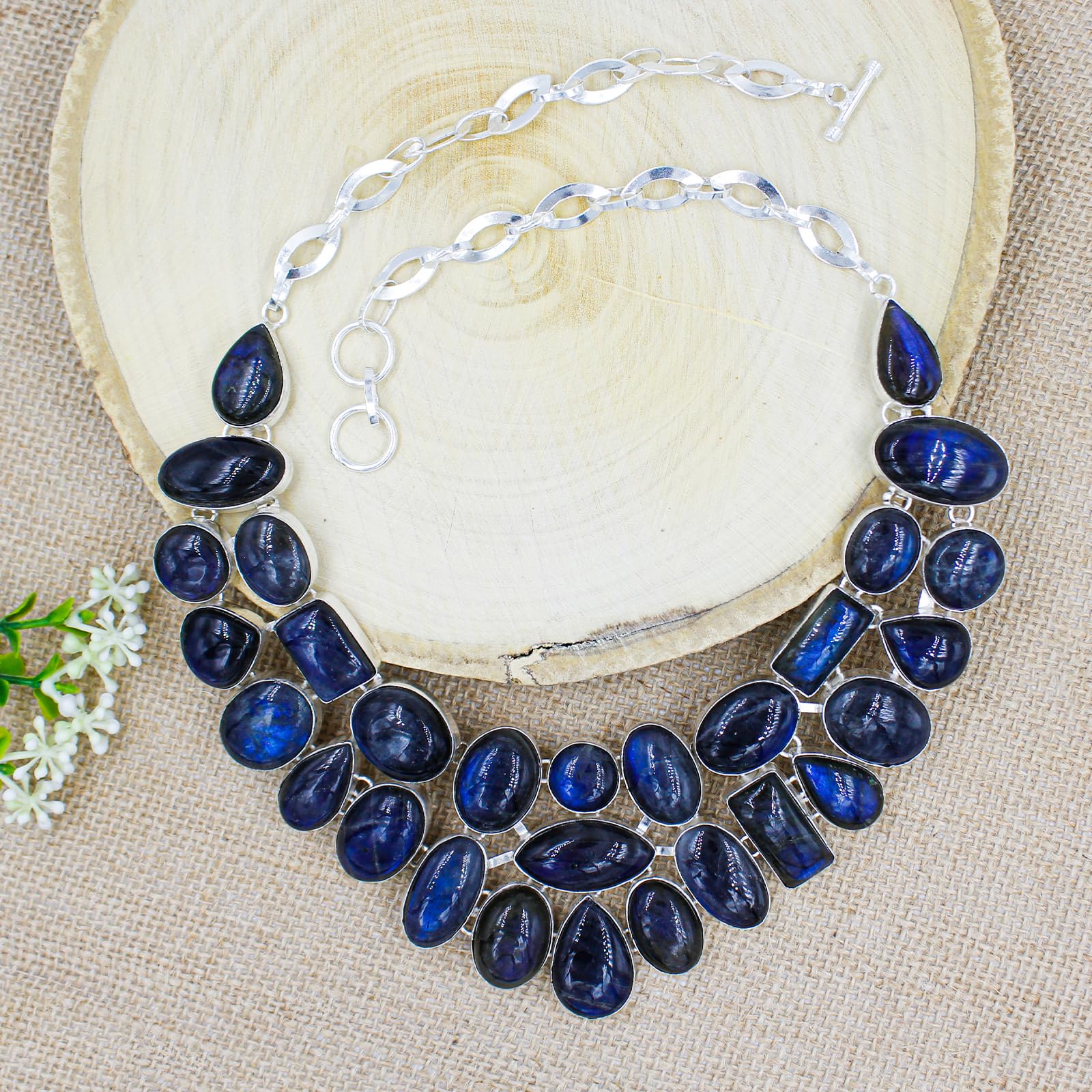 Collier donna in labradorite naturale choker placcato argento elegante regolabile 45 cm gioiello fatto a mano stile boho chic statement moderno perfetto per eventi raffinati o regalo esclusivo