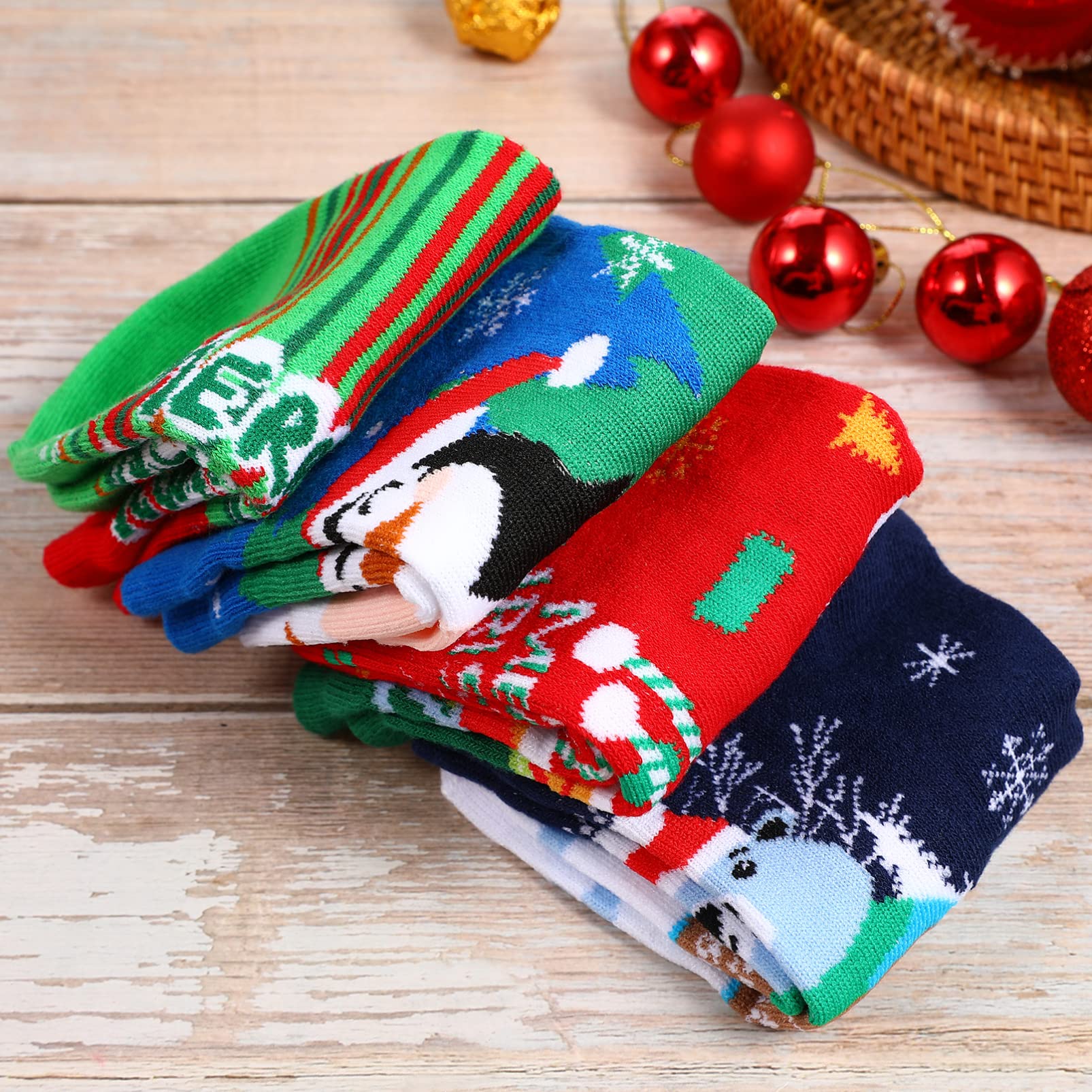NUOBESTY 12 Paar Weihnachtscountdown Baumwollsocken mit Festlichen Motiven Wie Weihnachtsmann und Schneemann Wiederverwendbar und Waschbar für Gemütliche Winter und Weihnachtsfeiertage