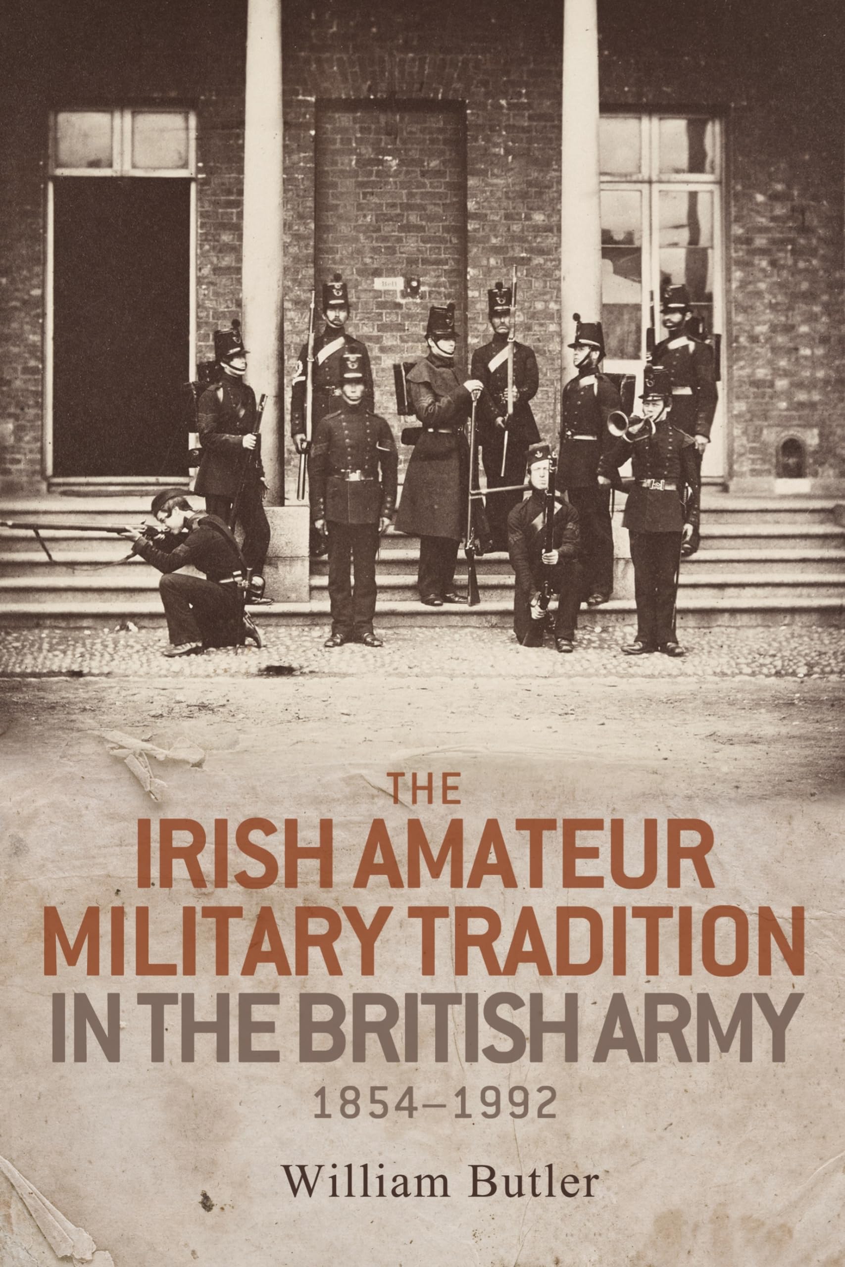 Buy The Irish amateur military tradition in the British Army, 1854-1992 — BookShops.in