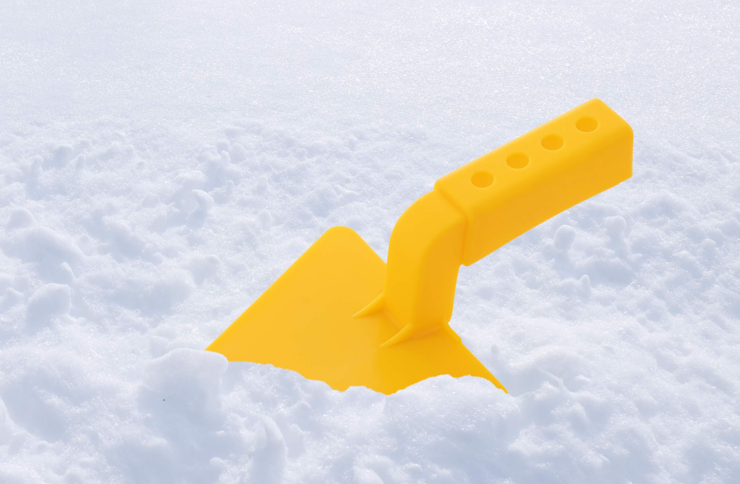 Superio Snowball Maker and Snow Toy Trowel for Outdoor Winter Fun Snow Toys for Kids, Sandbox Play, Fun Beach Essentials,