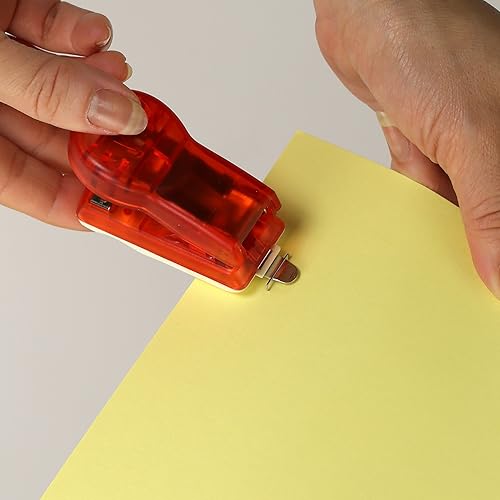 Miniatura 6 de Officemate Mini Stapler with 1000 Standard Staples, Comes in Assorted Colors - Red/Blue/Green/Purple (97753)