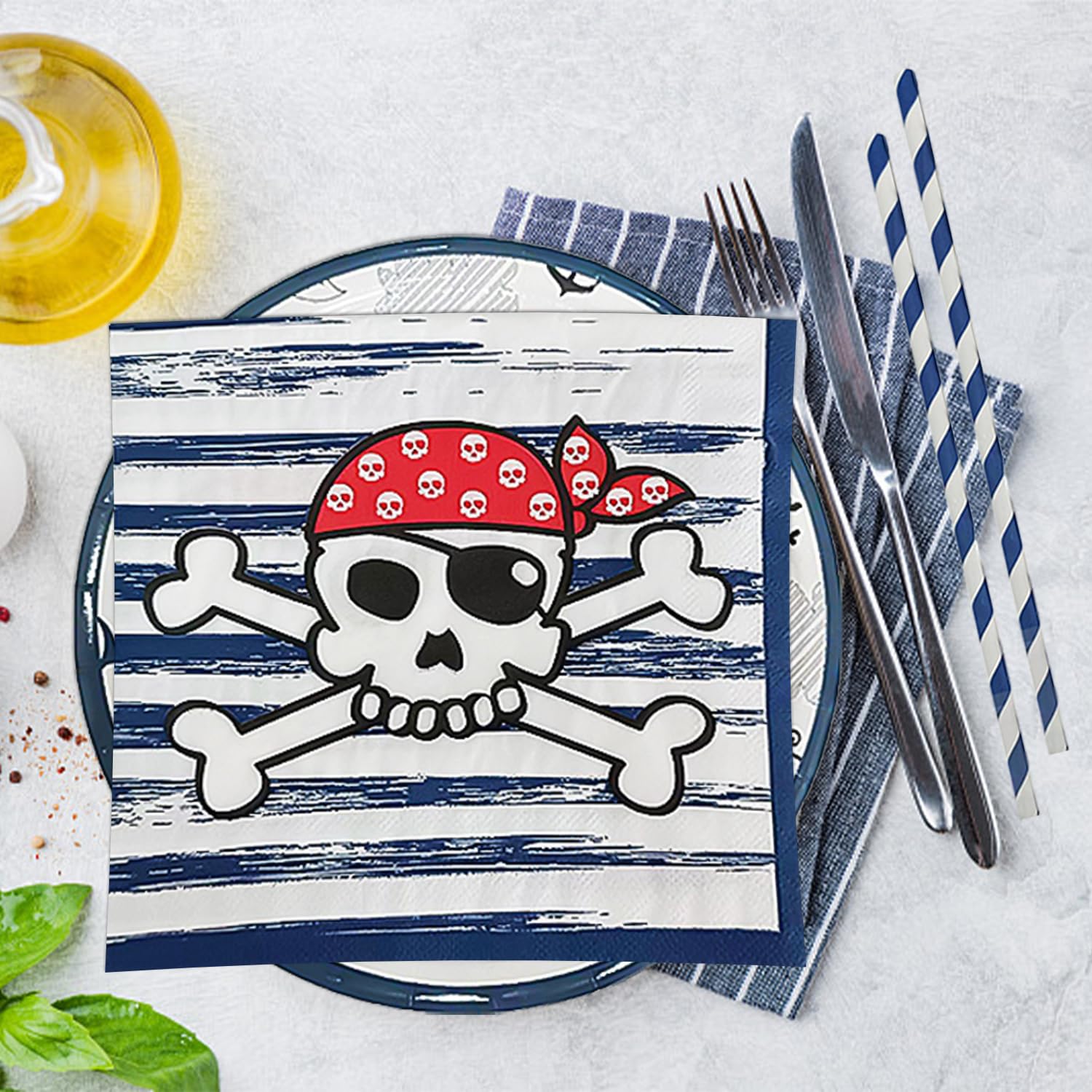 Kit Vaisselle Anniversaire Pirate - 51 Pièces (assiettes, Gobelets, Serviettes, Nappe) - Thème Chasse Au Trésor