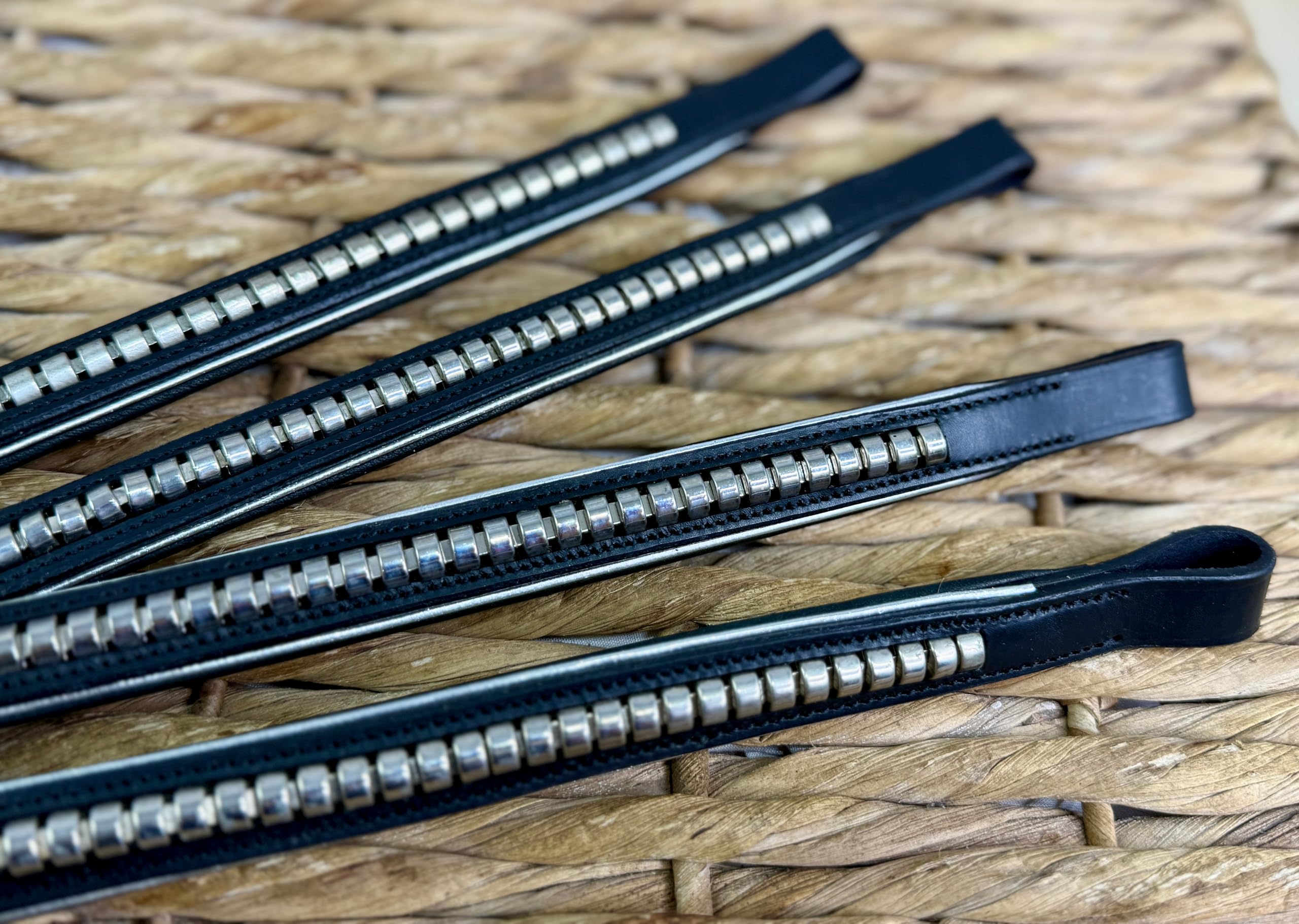 Silver Clinchered 'Traditional Bling' Browband with Silver Piping and Black Padding Cob