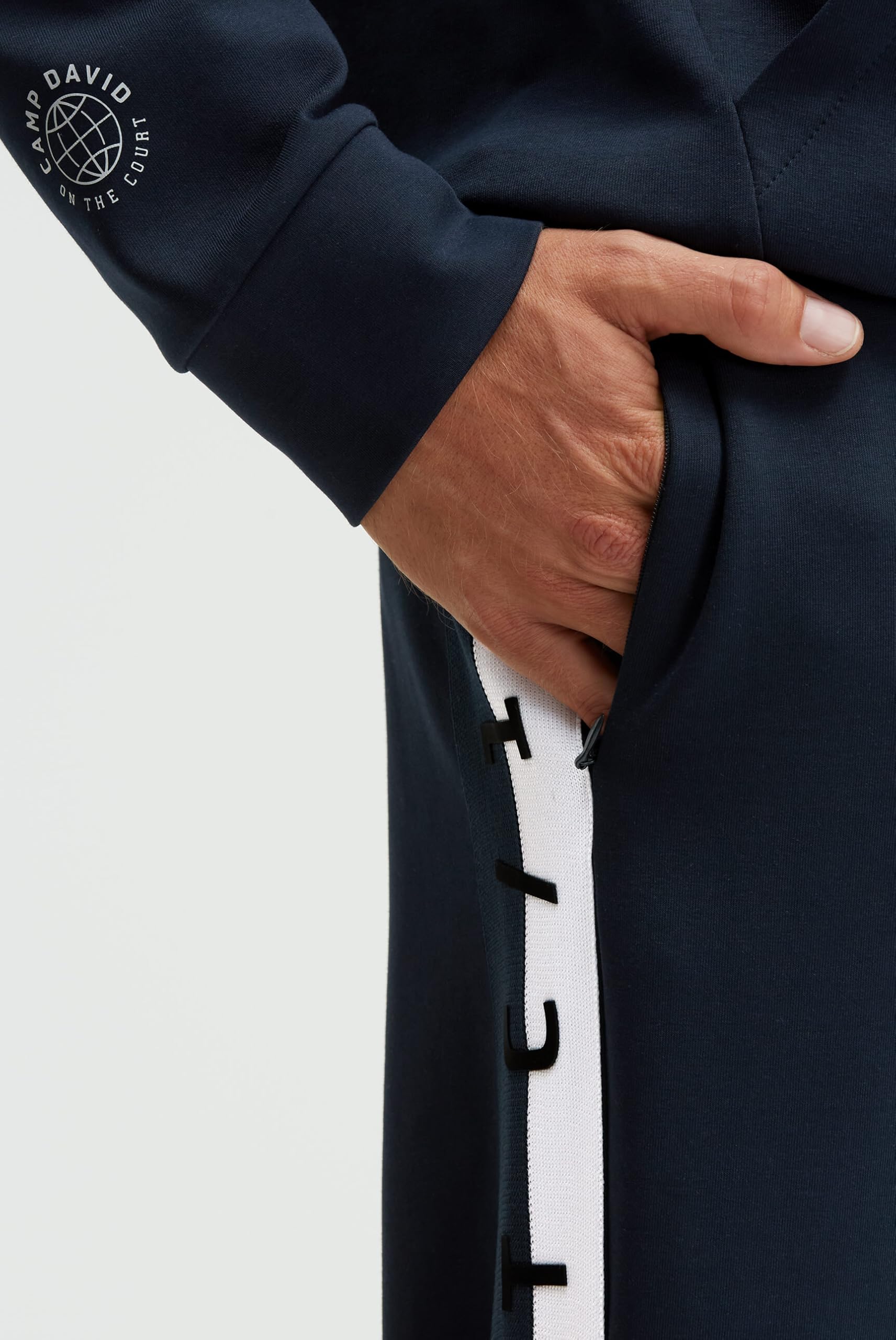 Camp David Herren Jogginghose mit Logo-Tapes an den Seiten