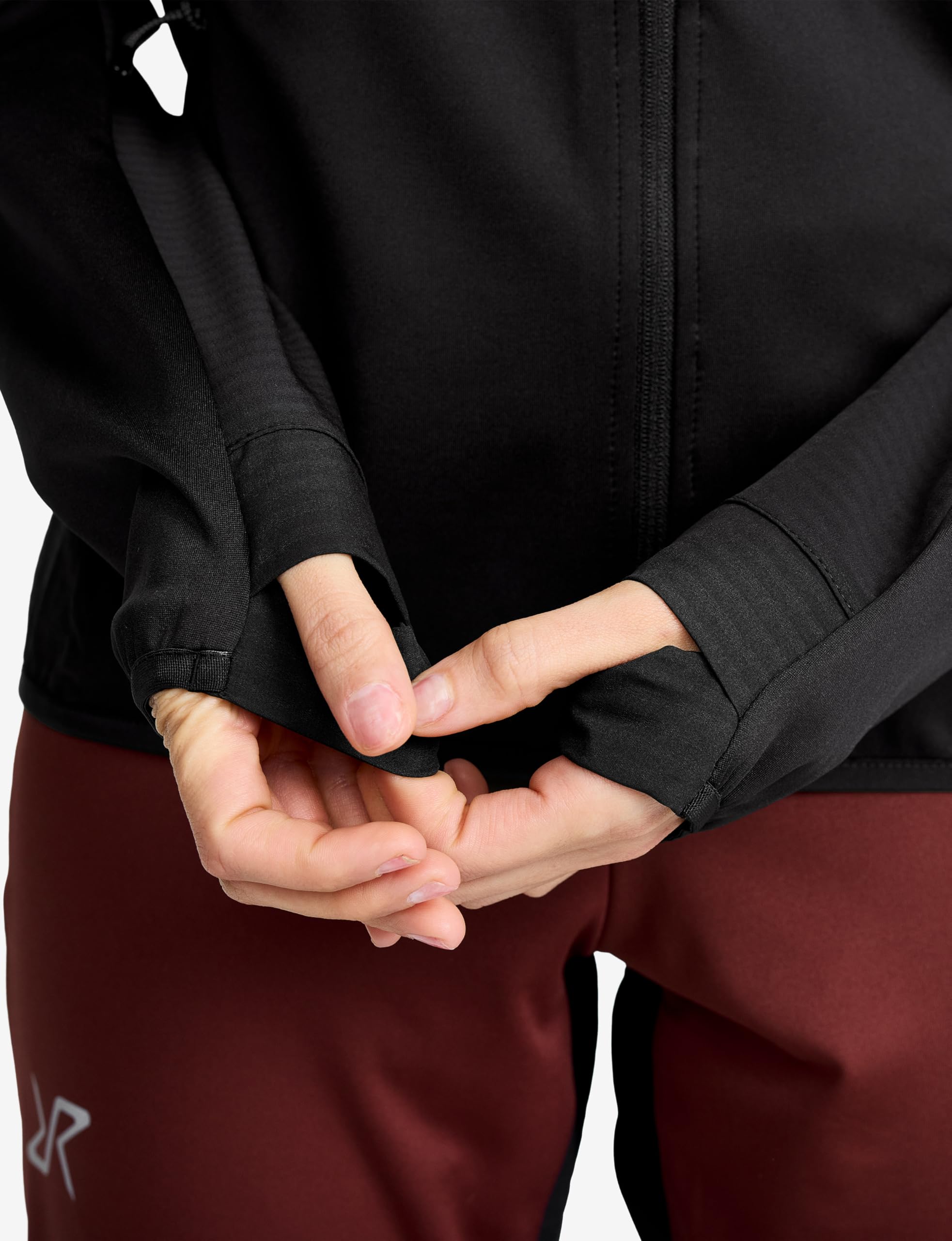 RevolutionRace Pace Hooded Wind Jacket für Damen, Wasserabweisende Sport-Kapuzenjacke für alle Outdoor-Aktivitäten