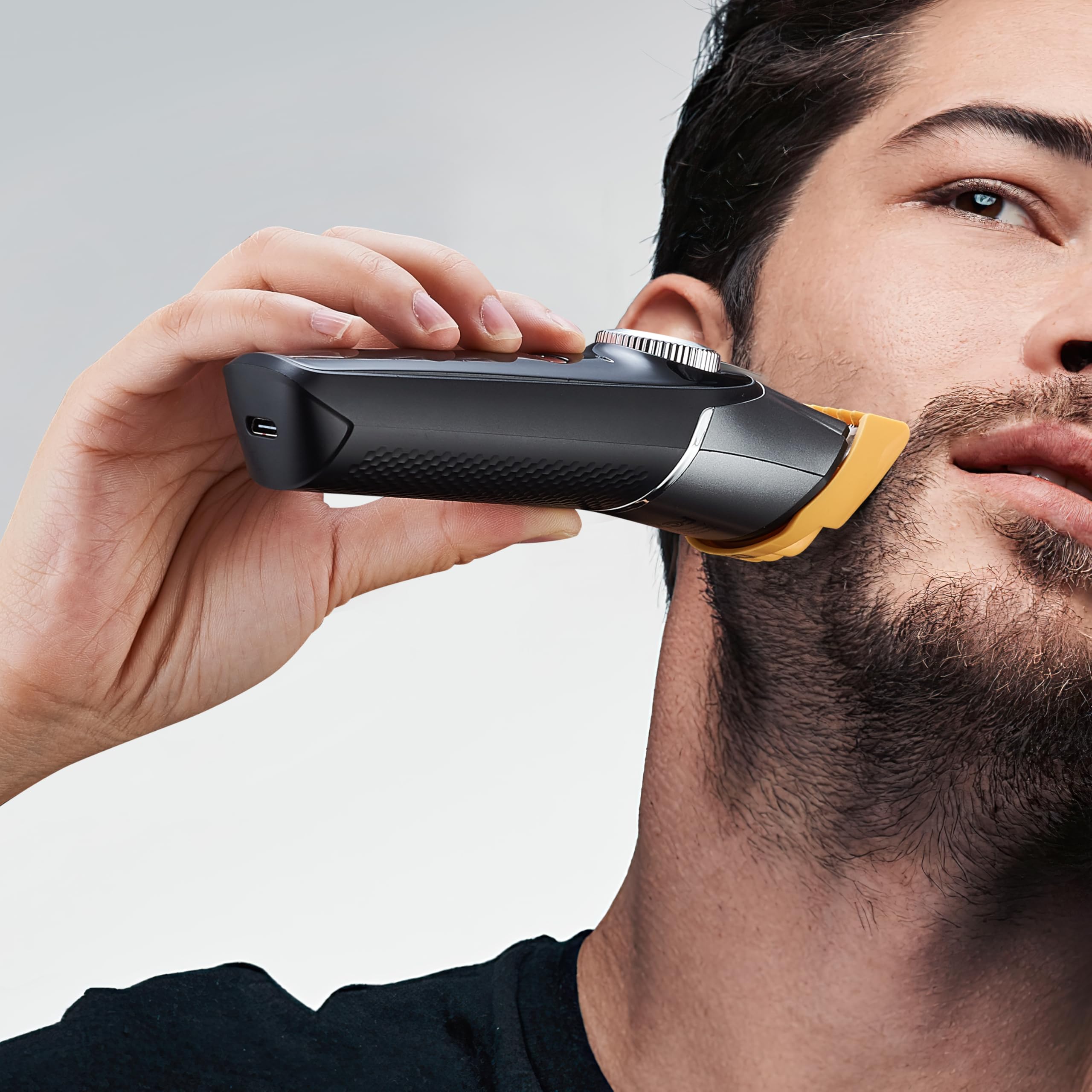 Barberboss Kabelloser Bartschneider für Männer, 3-in-1-Bart, Haar und Nasenschneider, Herren Pflegeset mit Keramikklingen, USB-Ladefunktion und wasserdichtem Design, Herren-Haarschneider