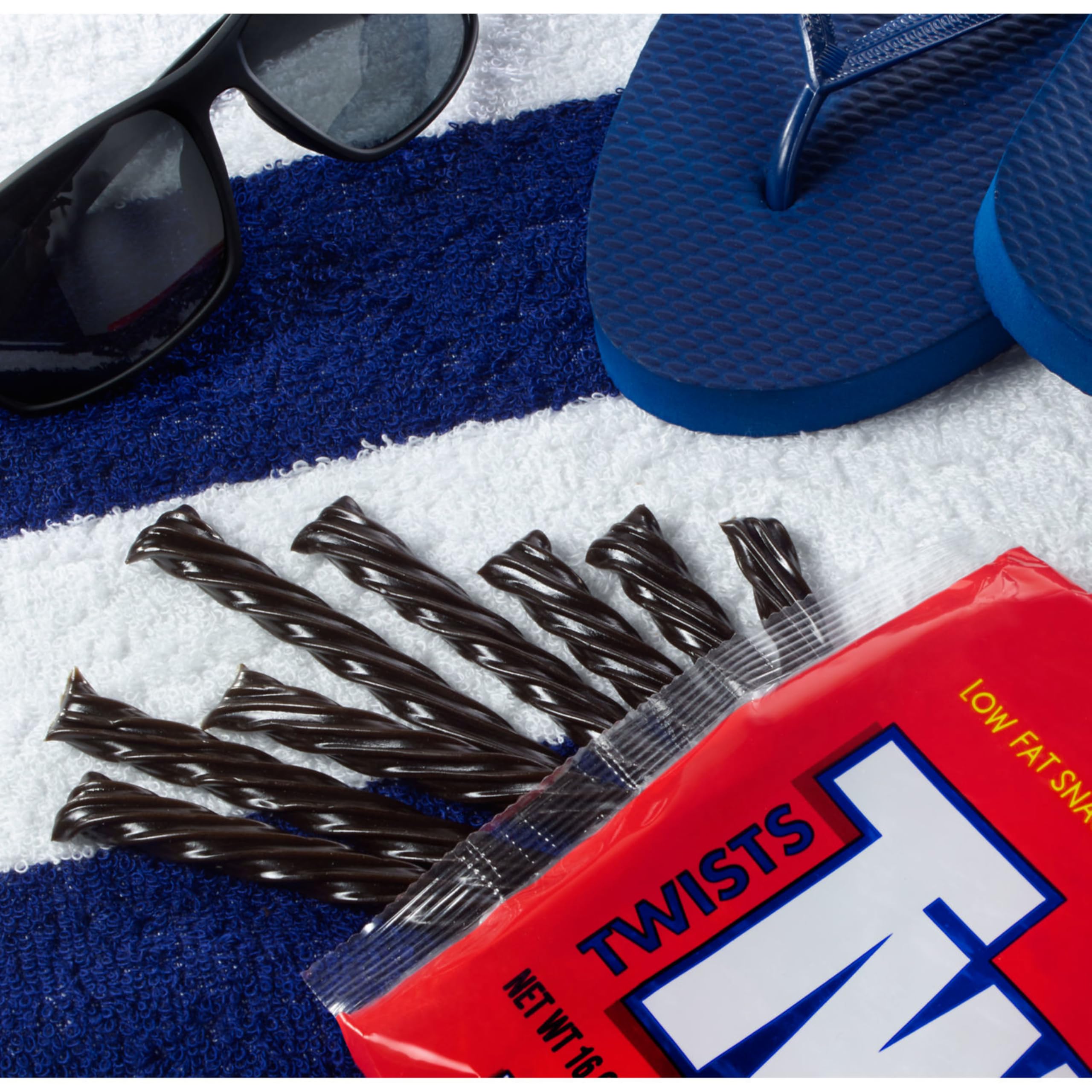 Amazon.com : TWIZZLERS Twists Licorice Flavored Licorice Style