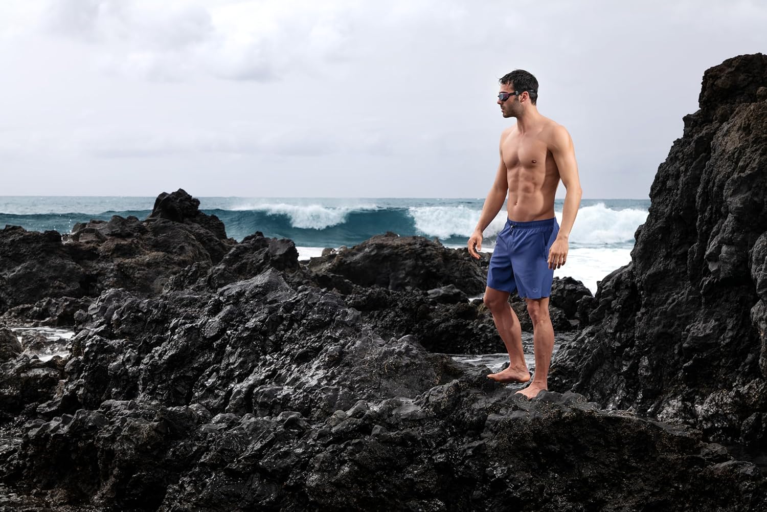 ARENA Men's Evo Solid Beach Boxer Swim Trunks with Pockets Anti-Chafe Mesh Brief