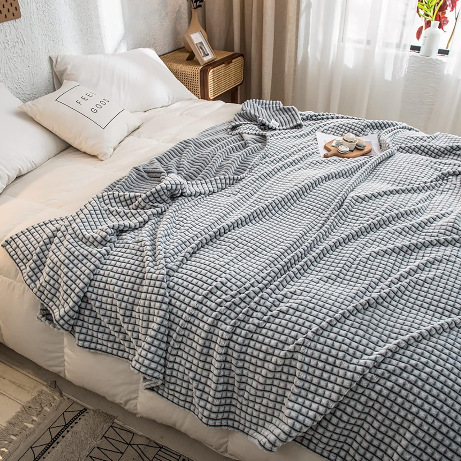 WONGS BEDDING Grey Fleece Blanket Geometric Flannel Throw Blanket Warm