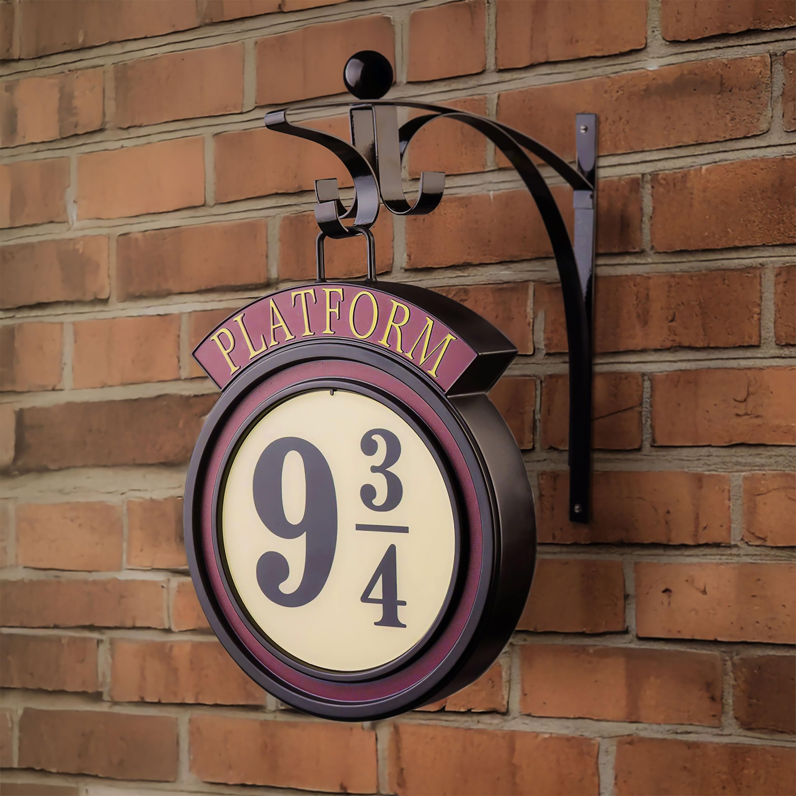 Elbenwald Harry Potter – Lámpara de vía 9 3/4 con soporte de pared, 22 x 26 x 8 cm, funciona con pilas, plástico | 22 x 26 x 8 cm, funciona con pilas, plástico