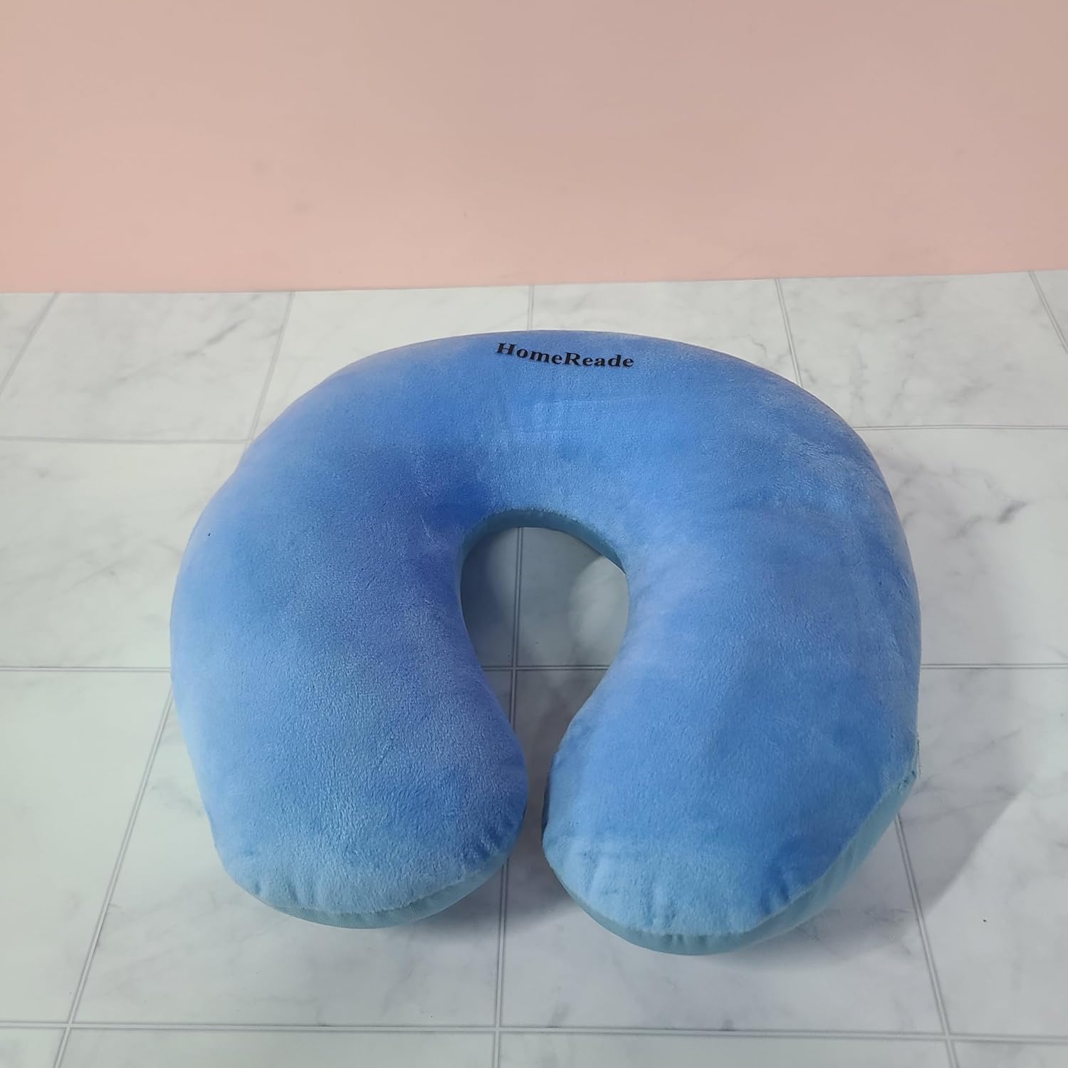 HomeReade Neck pillows – Soft travel pillow with a high-density memory foam core for comfortable neck support.