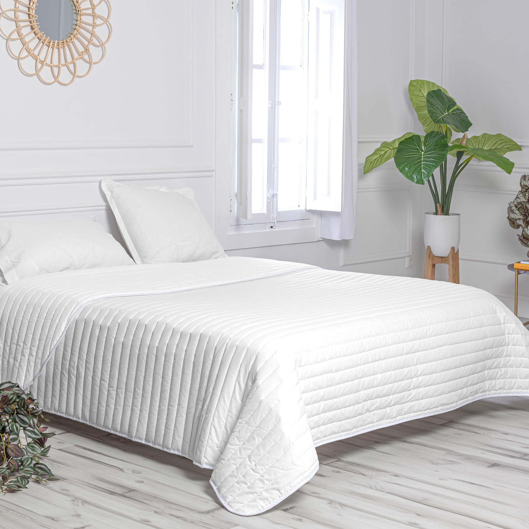 Colcha blanca de piqué Dash de 270x260 cm para ropa de cama de lujo de 160