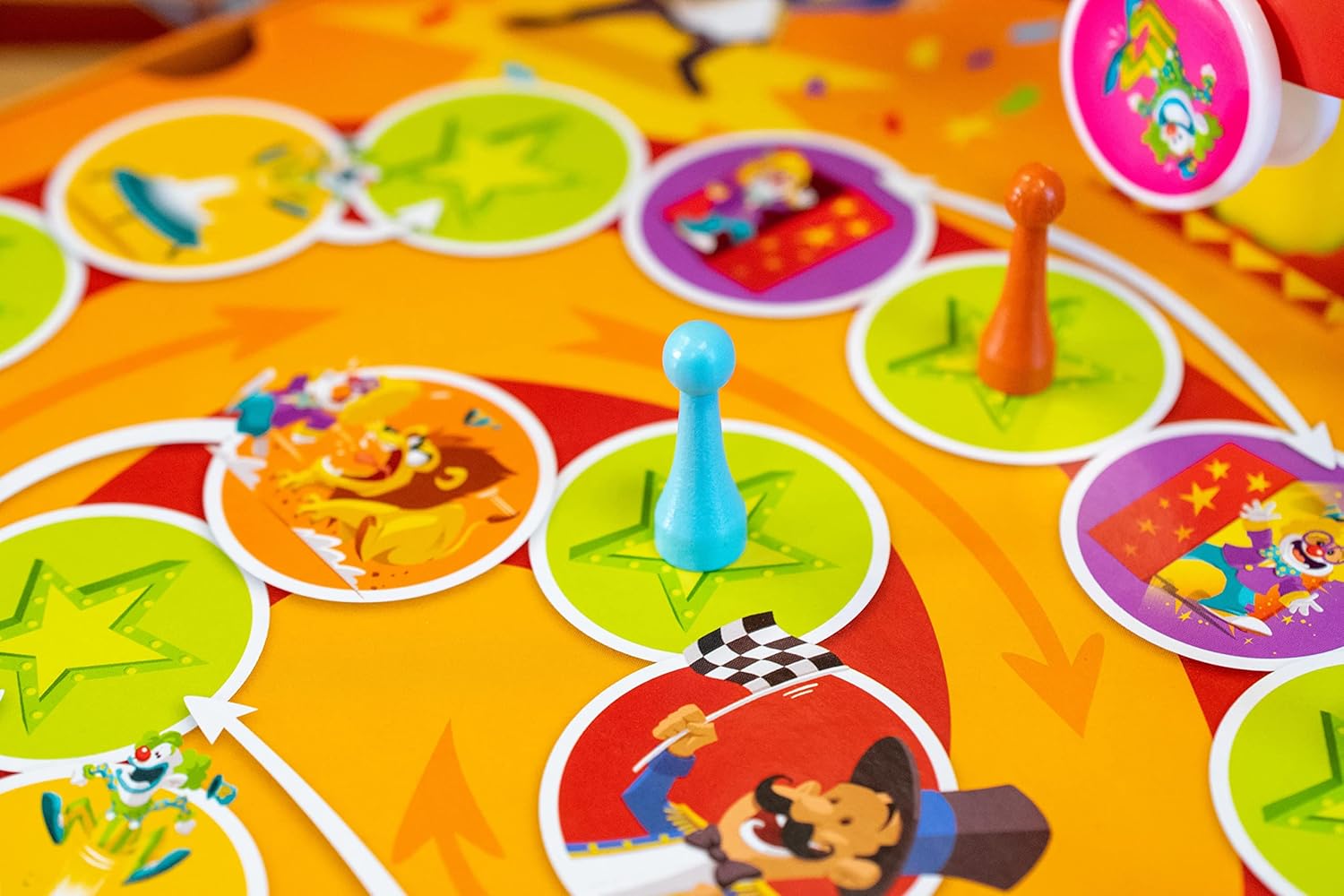 Blue Orange | Spin Circus | Board Game | Ages 4+ | 2-5 Players | 10 Minutes Playing Time