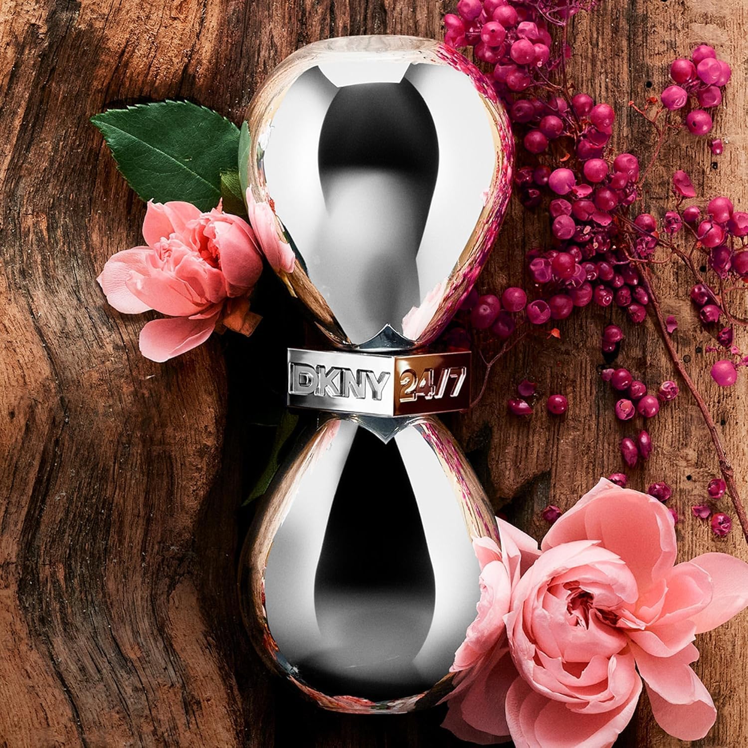 DKNY 24/7 Eau de Parfum Textural Floral Woody Fragrance