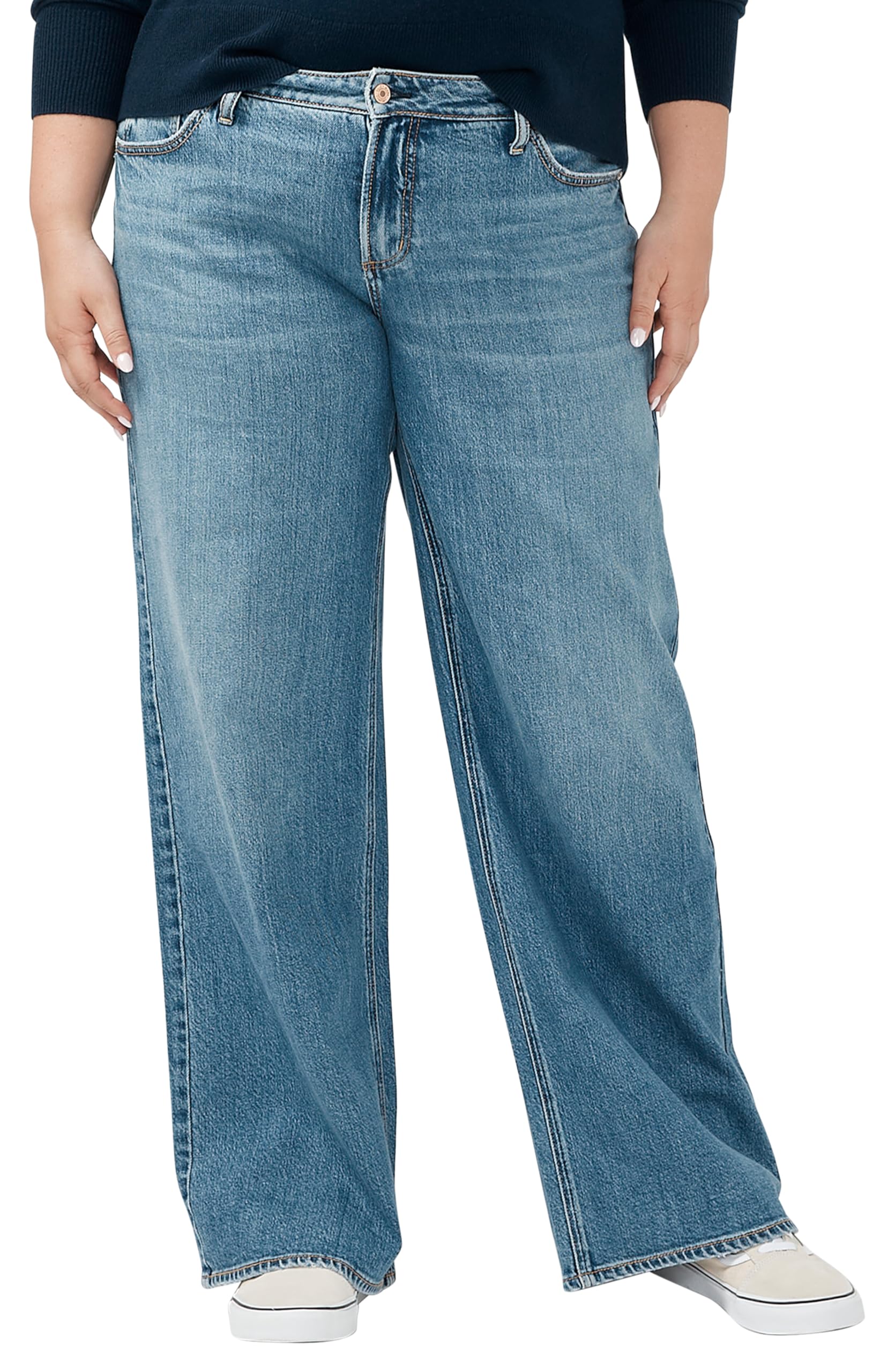 Silver Jeans Co. Women's Plus Size Suki Mid Rise Curvy Fit Wide Leg Jeans