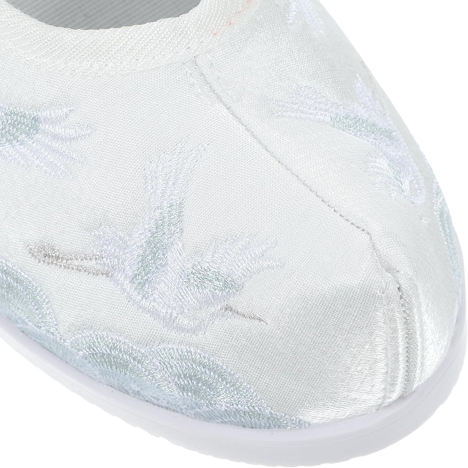 Holibanna Hanfu Shoes for Women Embroidered Flat Heel Breathable Cloth Footwear Traditional Chinese Style for Cosplay Festival Wear White