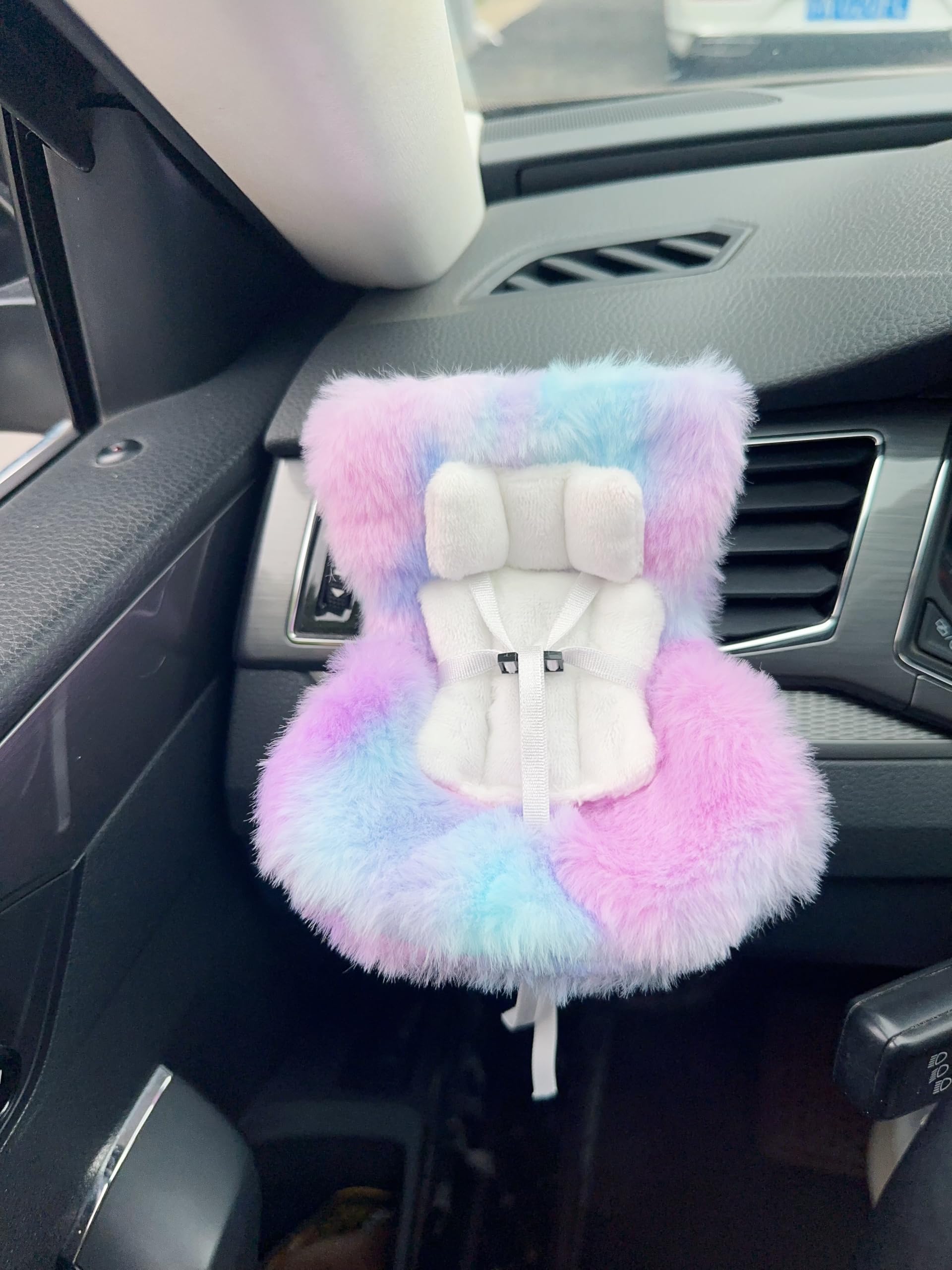 Doll Car Seat for 17cm Dolls with Air Vent Clip and Desktop Stand, Cute and Functional Car Ornament for Blind Box Doll Fans, Collectors (Cotton Candy Sky Ombre​)