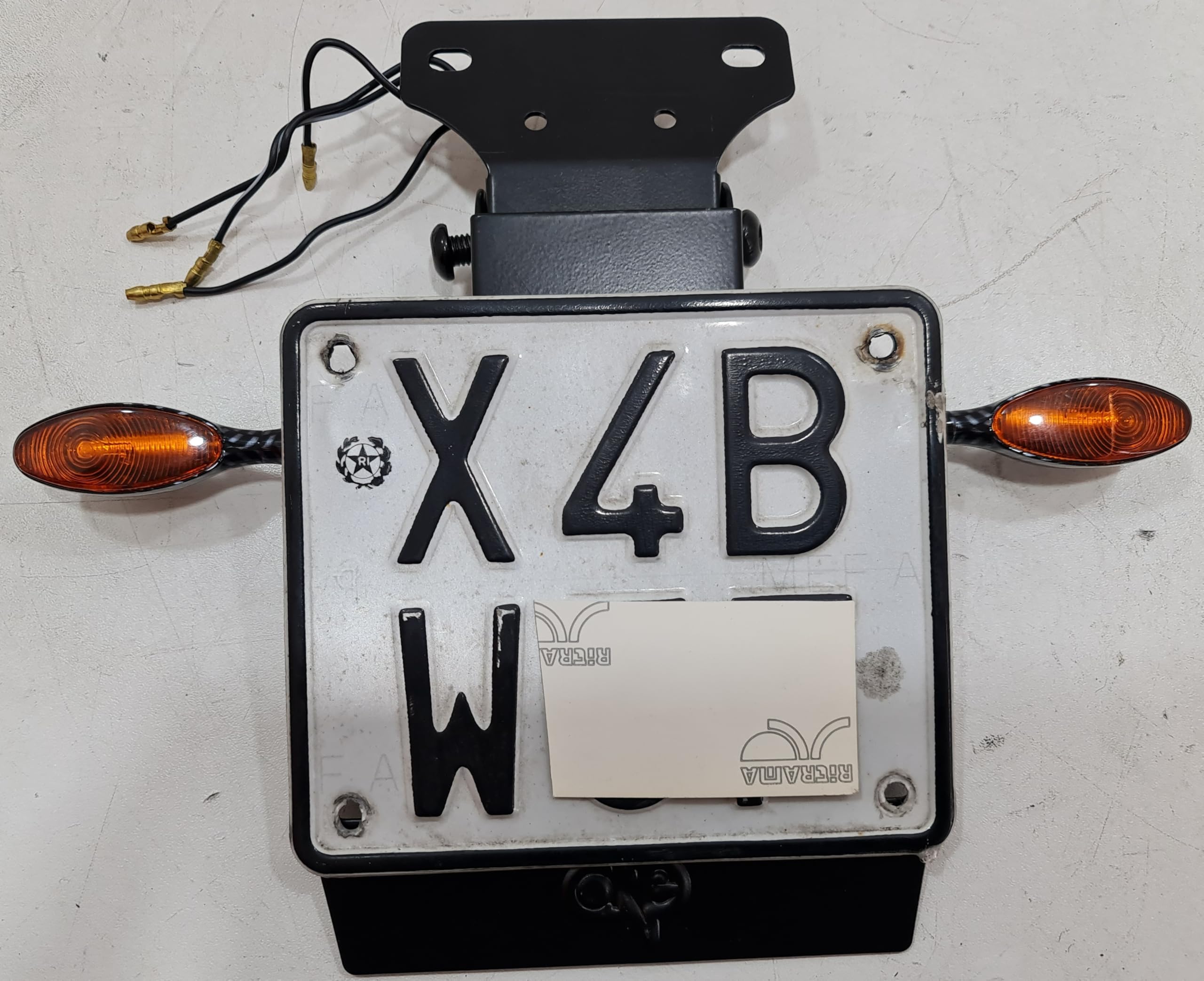 PORTATARGA REGOLABILE SCOOTER MOTO 50cc COMPATIBILE CON MALAGUTI F.12 con supporto per frecce