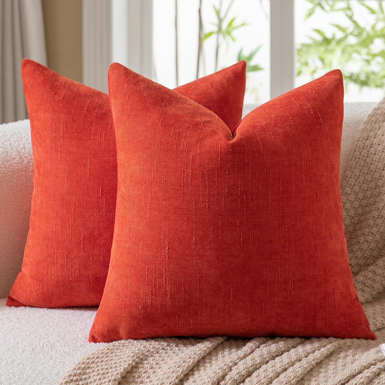Mandioo Pack of 2 Faux Linen Chenille Cushion covers 50x50 cm 20x20 Inch Decorative Pillow Covers Velvet Accent Throw Pillow Case for Couch Sofa Living Room Bedroom Farmhouse Decor Red