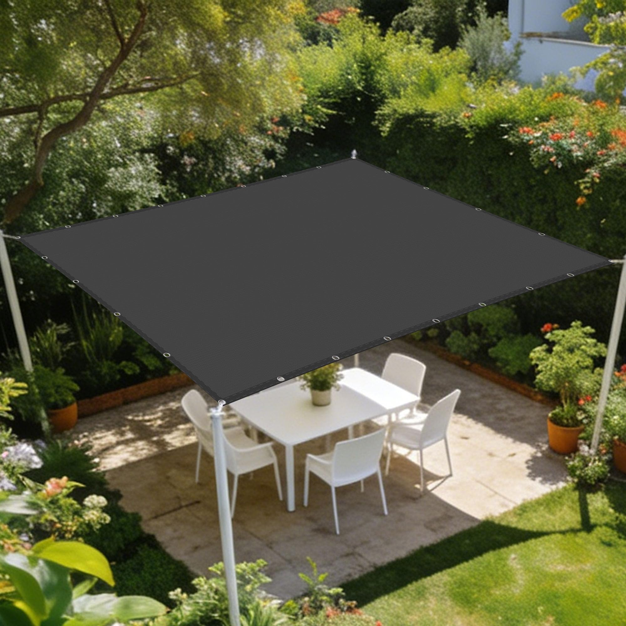 Toile ombrage imperméable pour prolonger vos déjeuners sur la terrasse