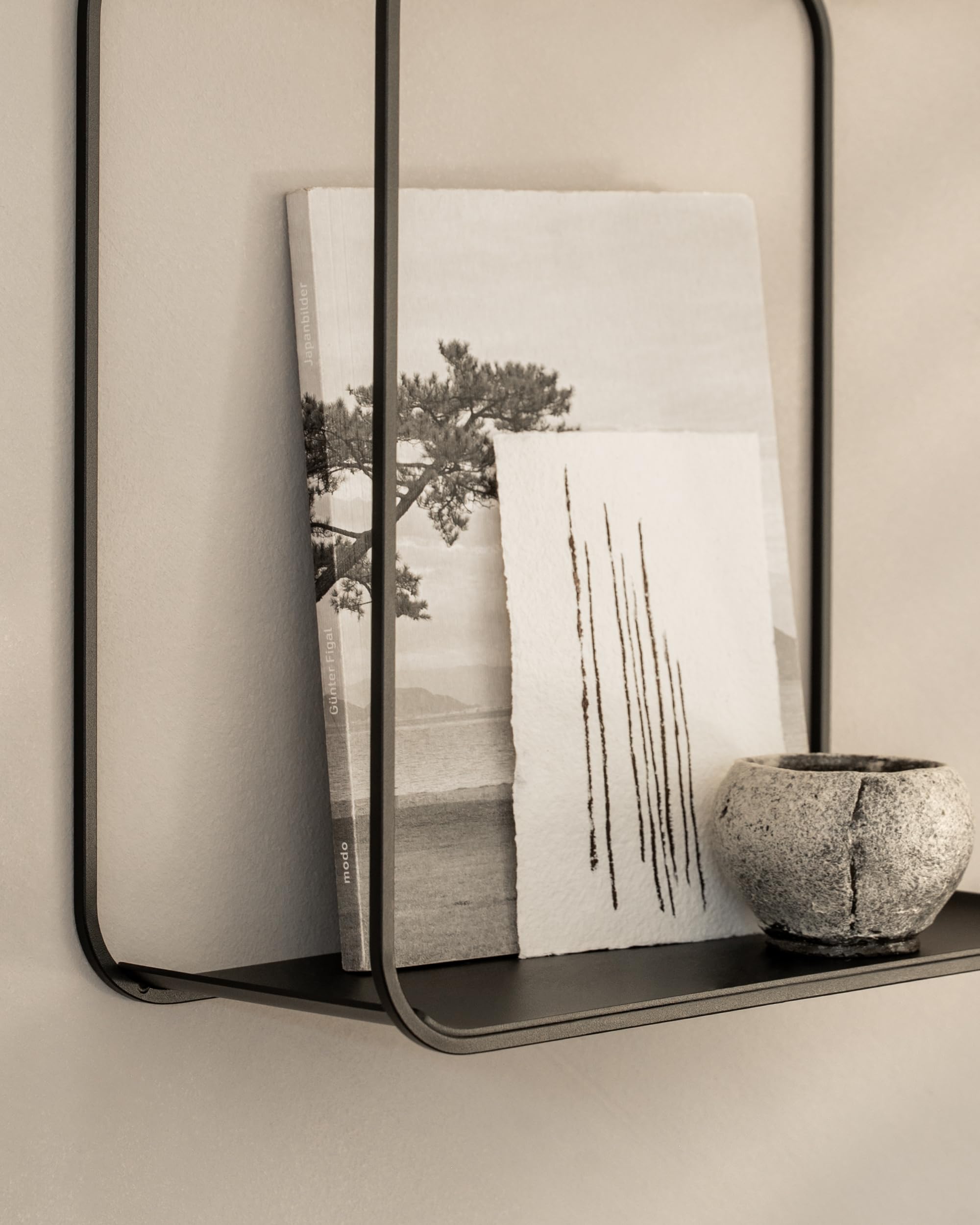 Kazai. Set Mensole da Muro 'Noora' | 3 Mensole Sospese in Metallo Design | Mensola Decorativa da Parete e Portaoggetti per Soggiorno, Ingresso, Cucina o Camera da Letto | Nero