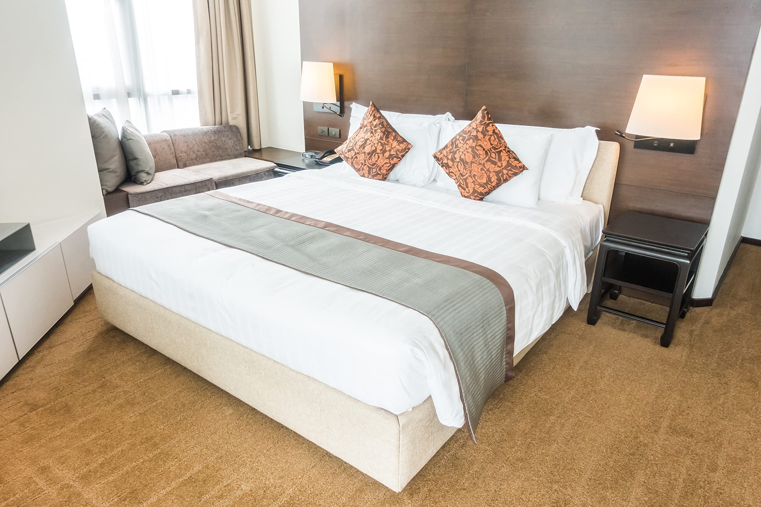 Top Linen (NW) Ltd 500 Threads Small Double Fitted Bed Sheet - 100% Egyptian Supersoft Cotton Bed sheet for luxury hotels - Cream 500 Threads Small Double Fitted Sheet, Size (122x190x41cm)