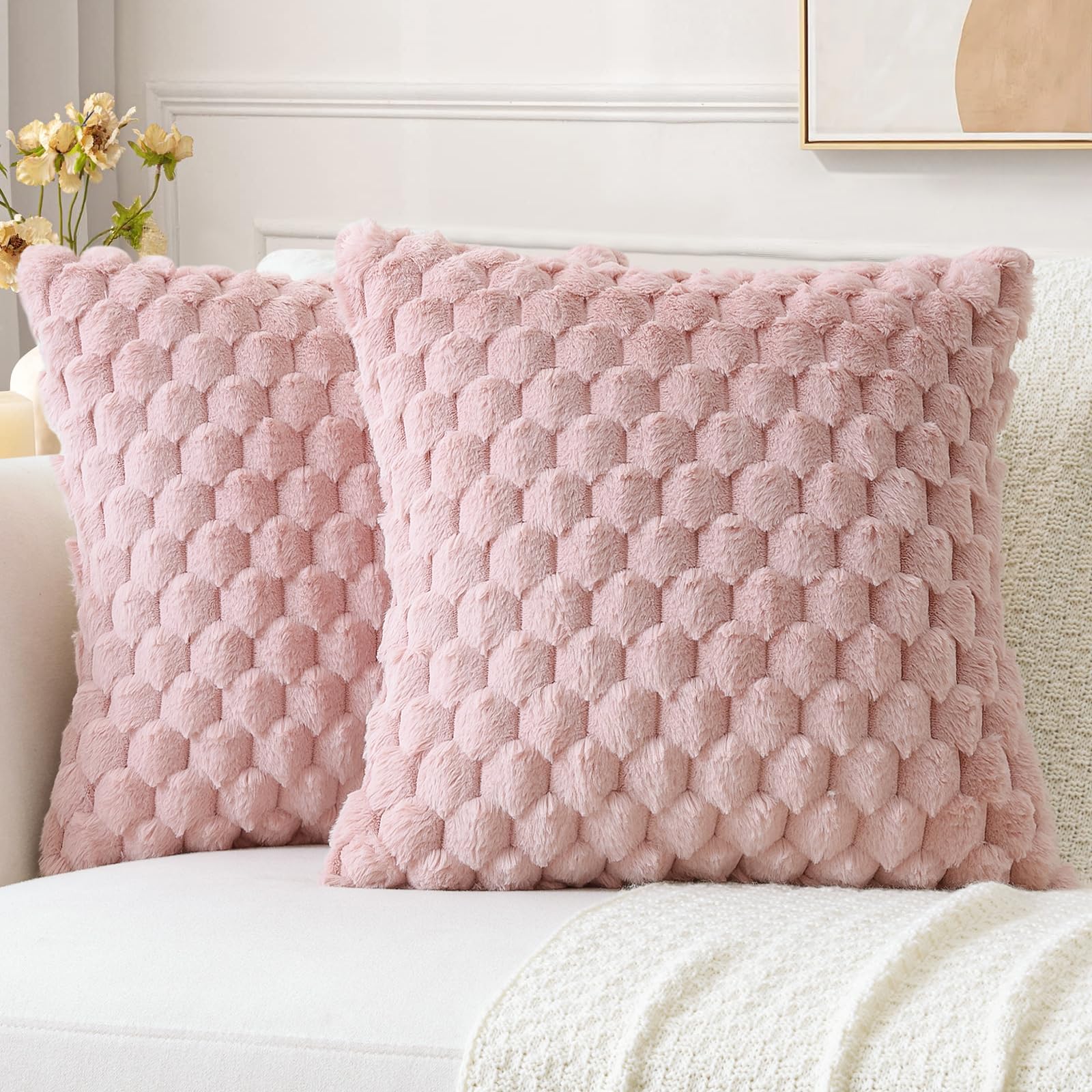 Sungeek Set of 2 Blush Pink Fluffy Faux Fur Cushion Covers 40x40 cm, Soft Cozy Plush Velvet Decorative Throw Pillow Covers 16x16 Inch Square Pillowcases for Sofa Couch Bed Living Room — image 1
