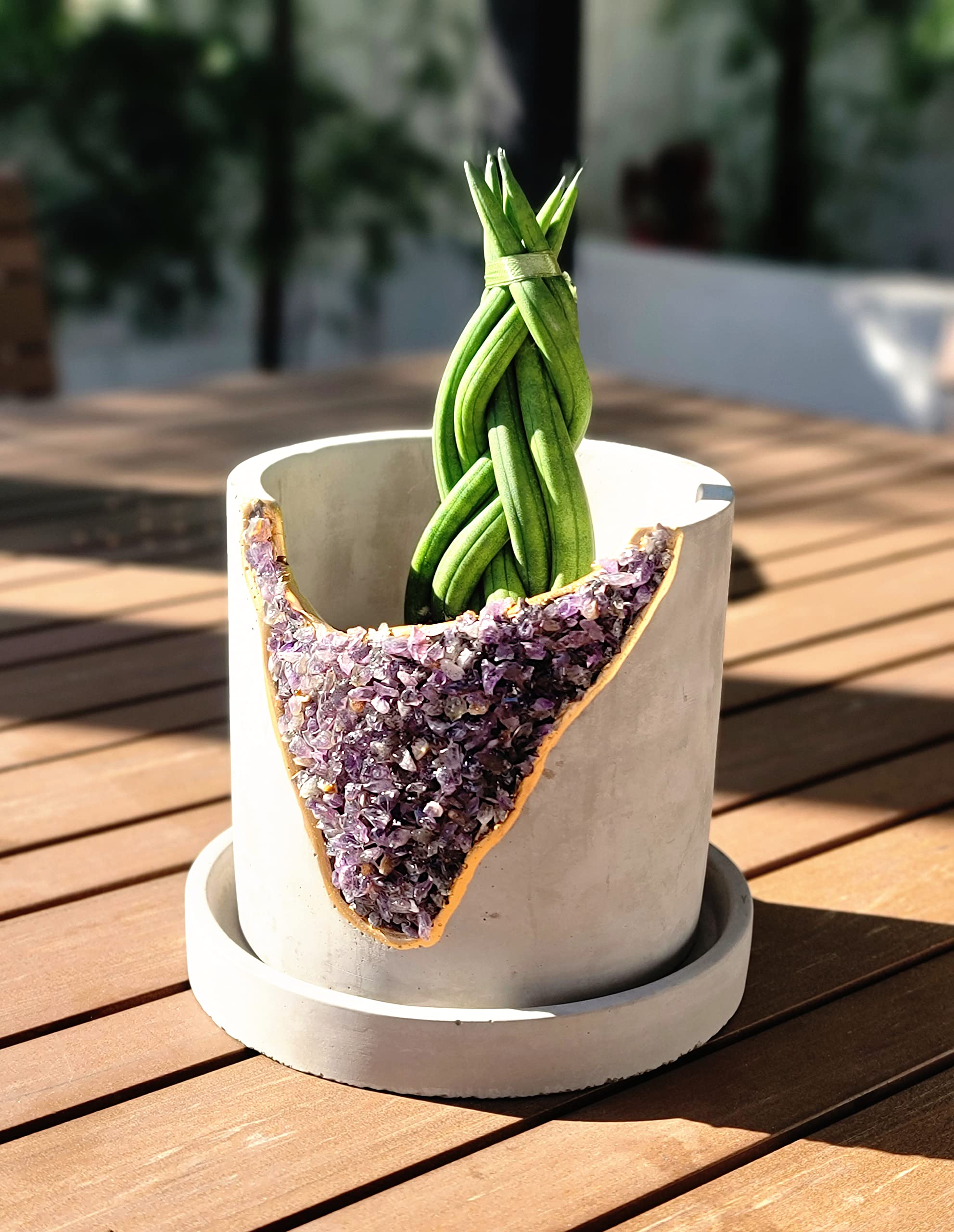 シンプルなコンクリート鉢の盆栽 Amazon.co.jp: 4インチ クリスタル植木鉢 受け皿付き セメントジオード