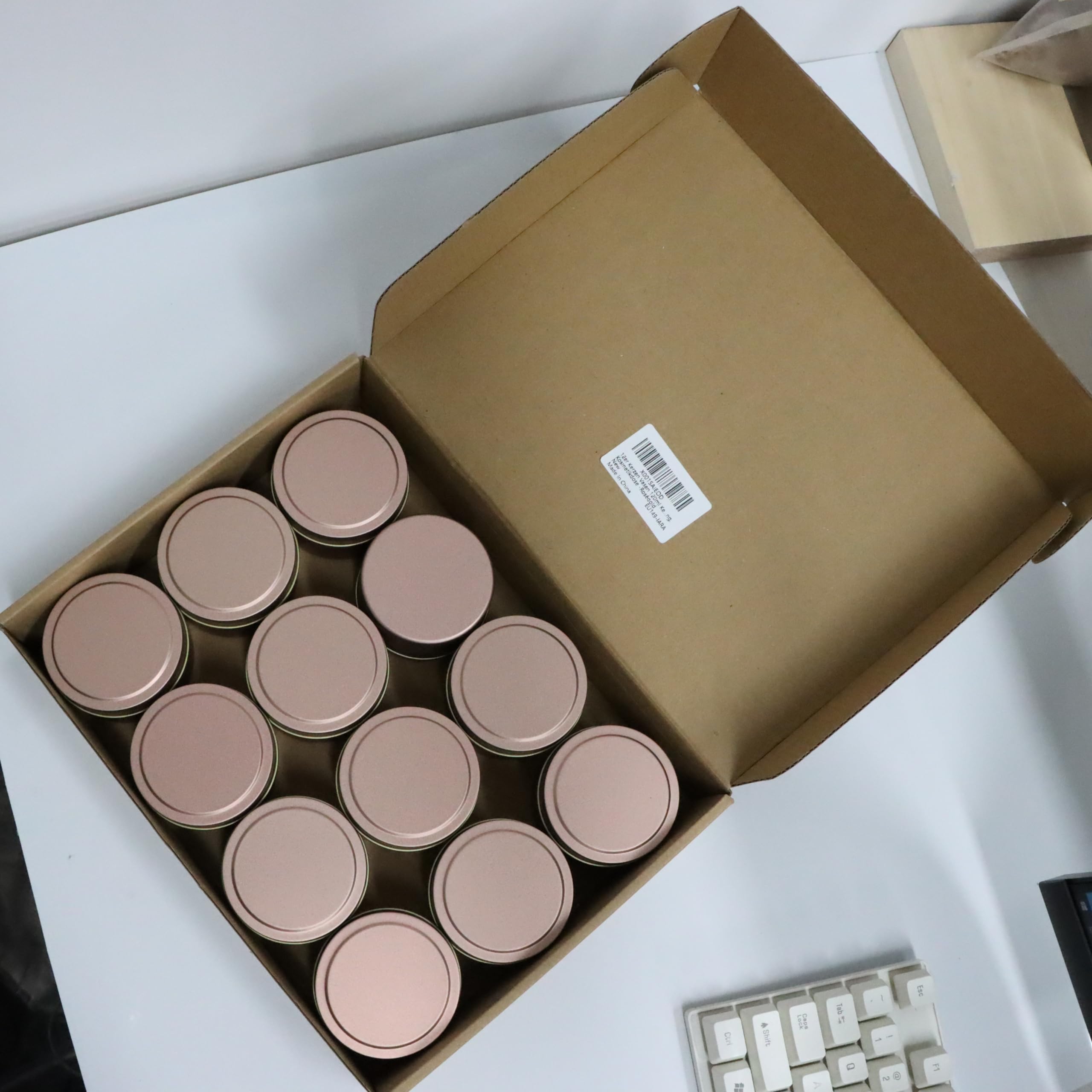 AFASOES Lot De 12 Petites Contenant Pour Bougie Boîtes à Bougies Vides En Métal Mini Boîte En Métal Avec Couvercle Boîtes à Bougies Pour Fabrication Bougies Confiseries, Fêtes, Epices Et Camping