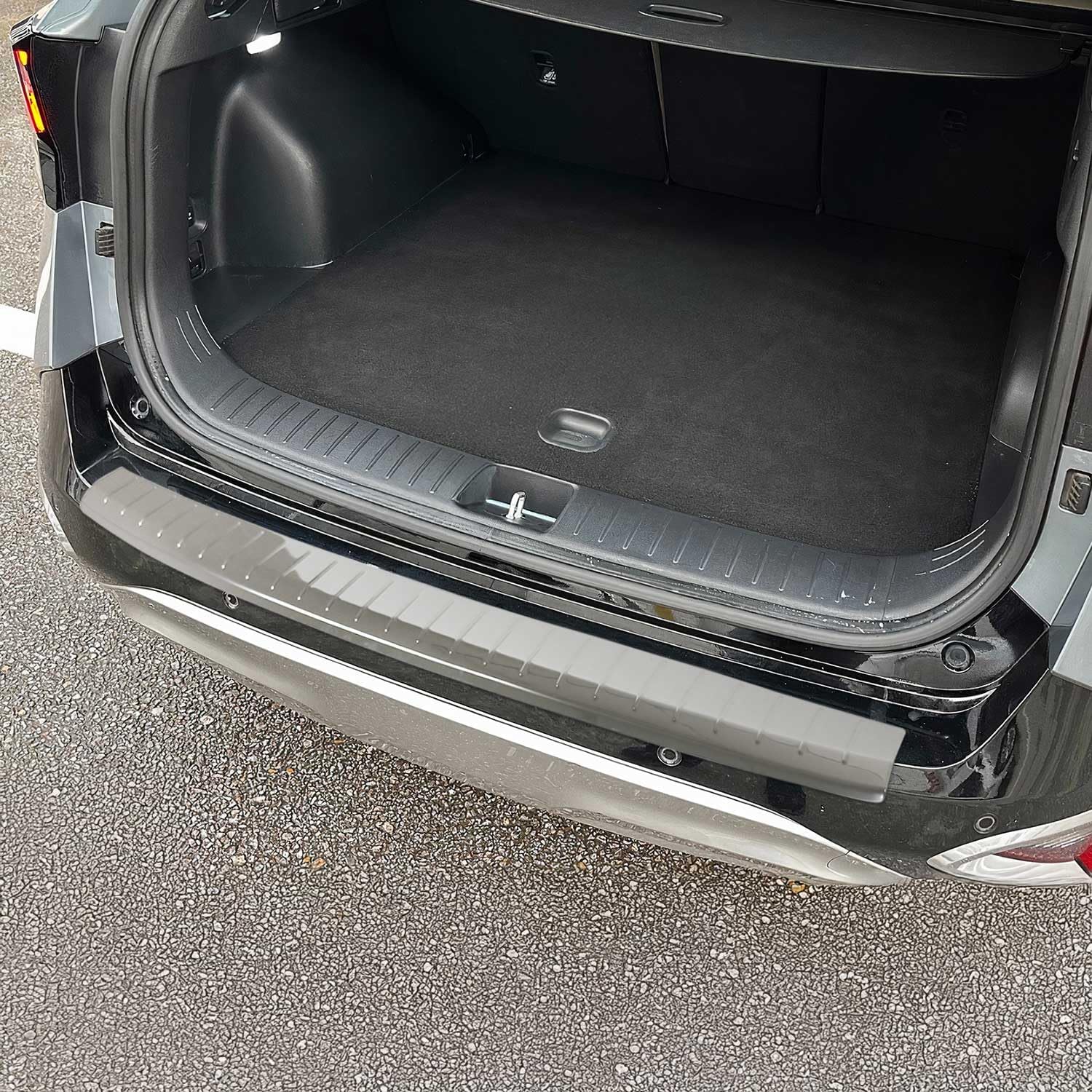OMAC Rear Bumper Sill Cover for Kia Sportage 4.gen 2020-2022 Facelift – Stainless Steel Polished Finish