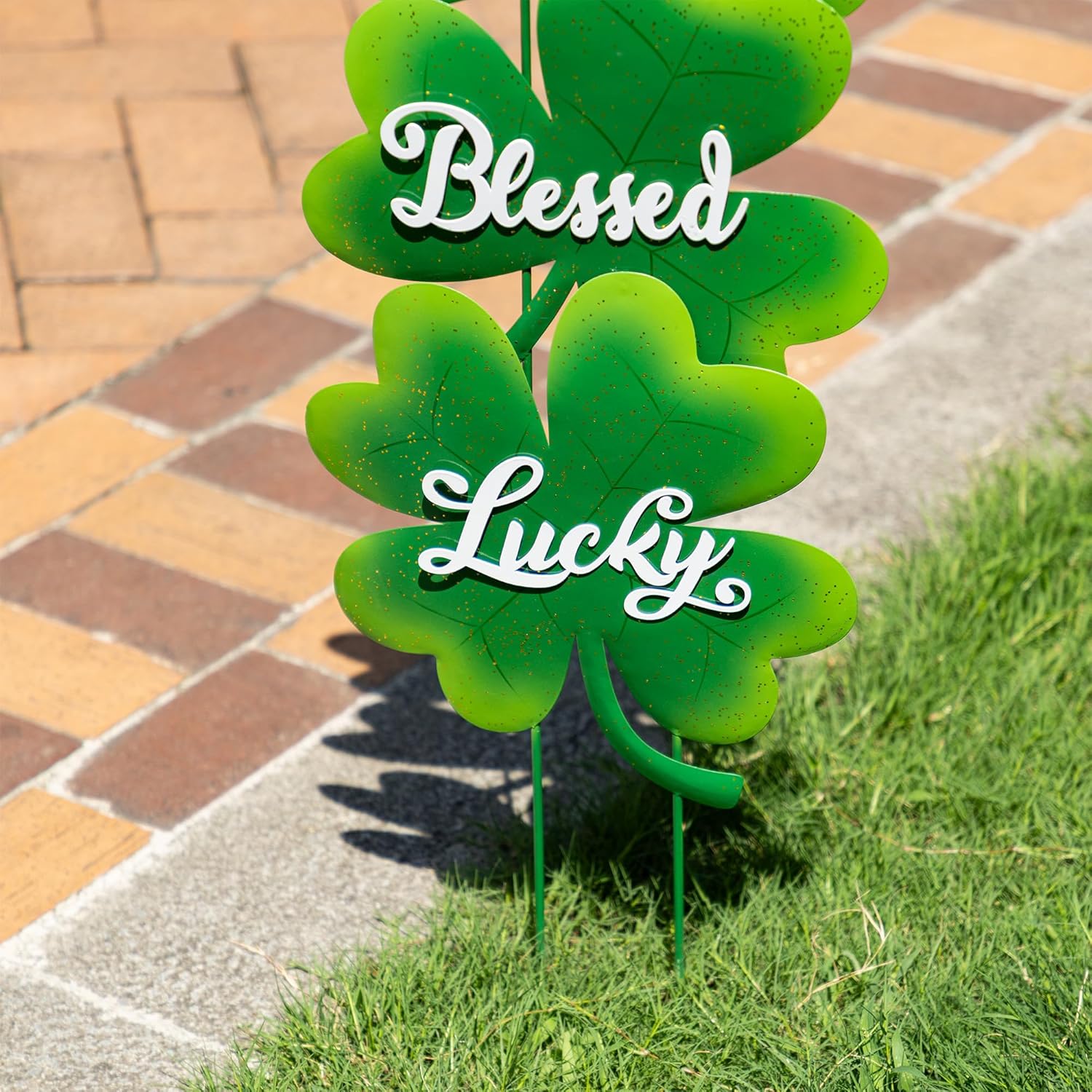 Glitzhome St Patricks Day Yard Signs Outdoor Decorations, 36.75"H Metal Shamrock Garden Stakes Set of 3, Green Shamrock Sign Decor for Irish Outside Lawn Porch