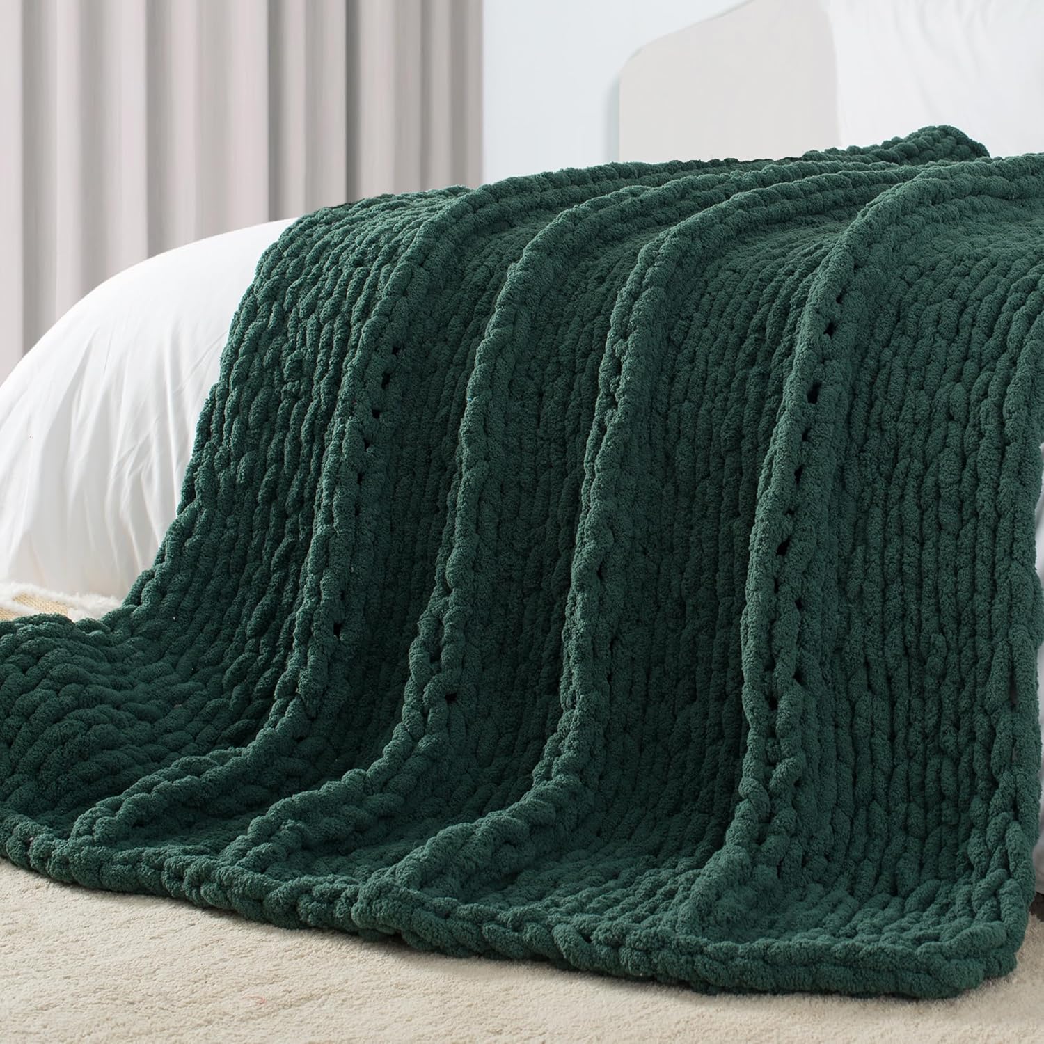 Carriediosa Chunky Knit Throw Blanket 60" X 80" Twin, 100% Hand Made Large Chenille Loop Yarn Soft Fluffy Throws for Couch Sofa Bed, Big Crochet Cozy Heavy Thick Cable Woven Blankets, Dark Green