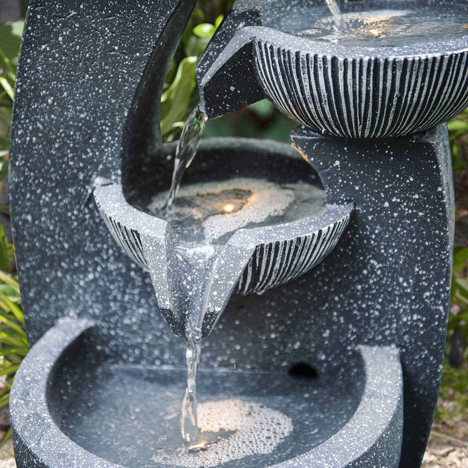 BTGGG Solarbrunnen für Draußen, 4-Stufiger Solar Springbrunnen für Außen, Solar Gartenbrunnen, Springbrunnen mit LED Beleuchtung, Zimmerbrunnen Wasserspiel Solar für Garten, Terrasse, Balkon Deko