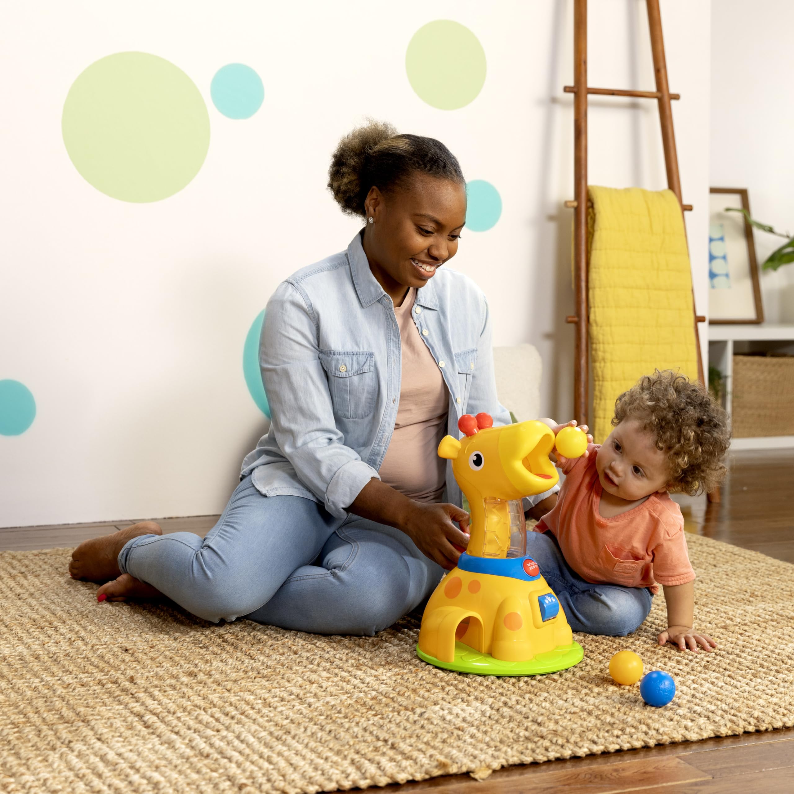 Bright Starts Zabawka Spinnin' Spots Giraffe Ball Play dla umiejętności motorycznych i skutków przyczynowych, +6 miesięcy, unisex, piłka do raczkowania i ścigania - wielokolorowa