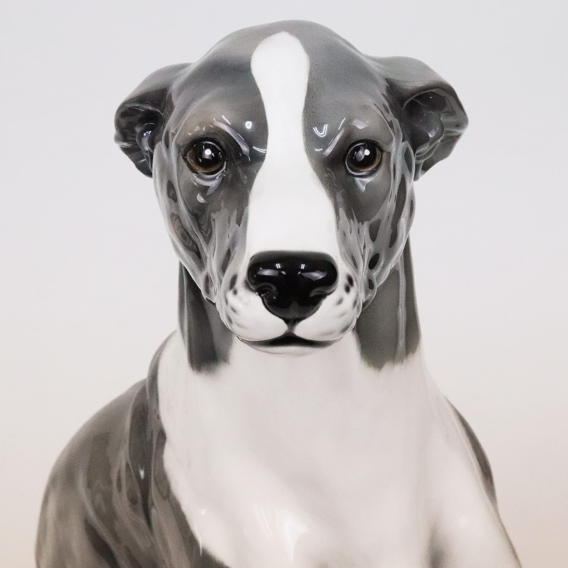 イタリア70年代ビンテージ美しい立ち姿のイタリアングレーハウンド特大サイズの陶器 イタリア70年代ビンテージ美しい立ち姿のイタリアングレー