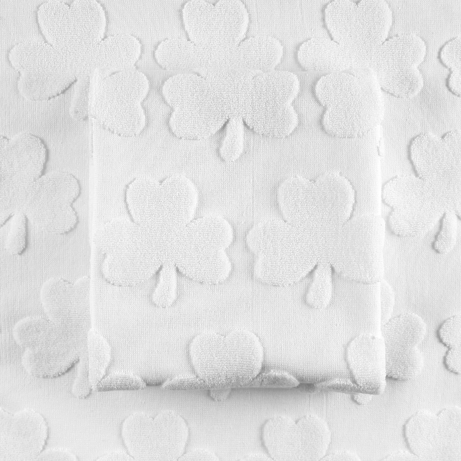 2 Pack St. Patrick's Day Hand Towels White Shamrock Clover Soft 100% Cotton Absorbent Decorative Bathroom Towels Set for Kitchen Bath Workout Hand Face Hair, 13.7'' x 29.5''