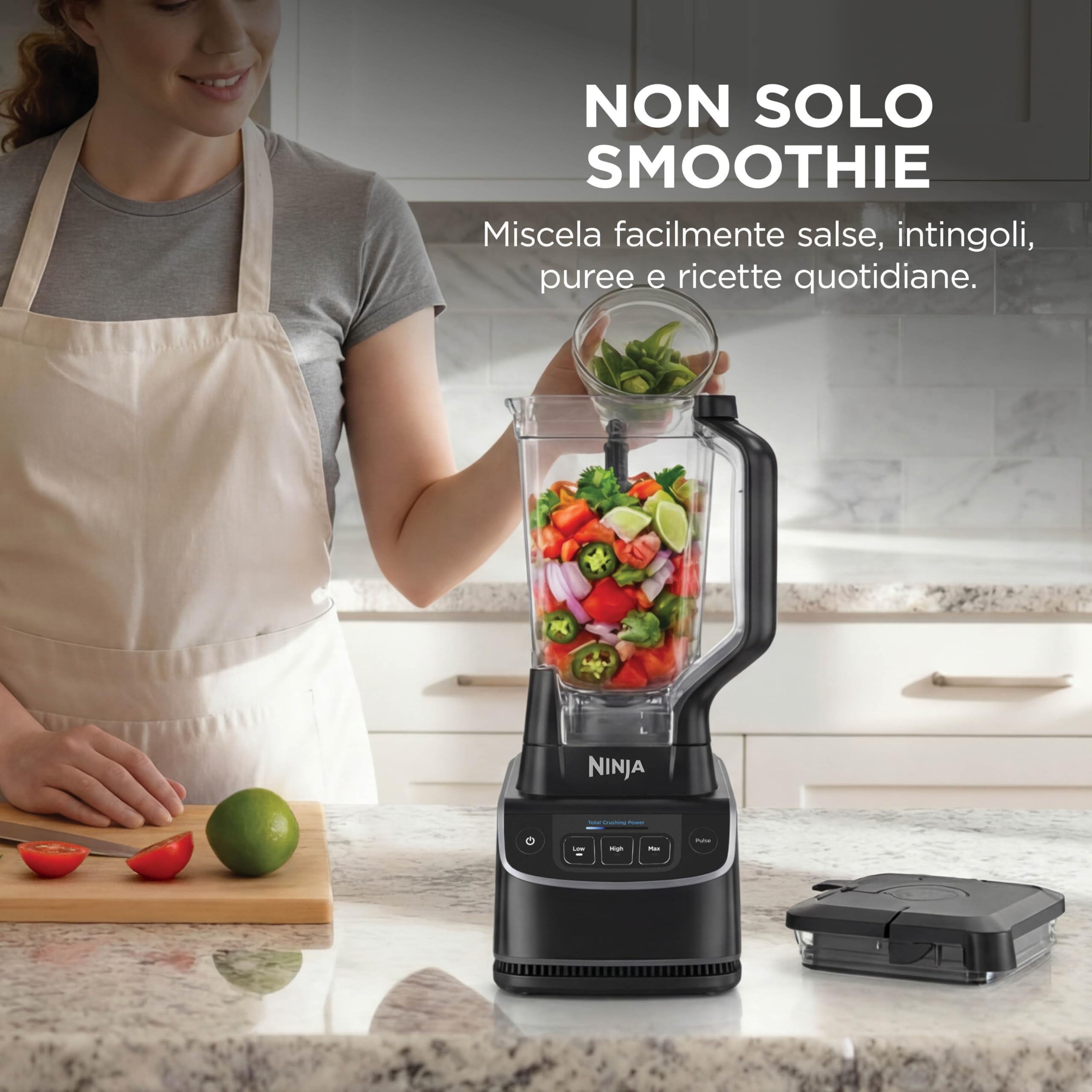 Ninja UltraCrush Frullatore con caraffa, 3 velocità, modalità manuale Pulse (Impulsi), caraffa capiente con capacità massima di 1,9 L, per preparare smoothie, salse e altro ancora, nero BP201EU