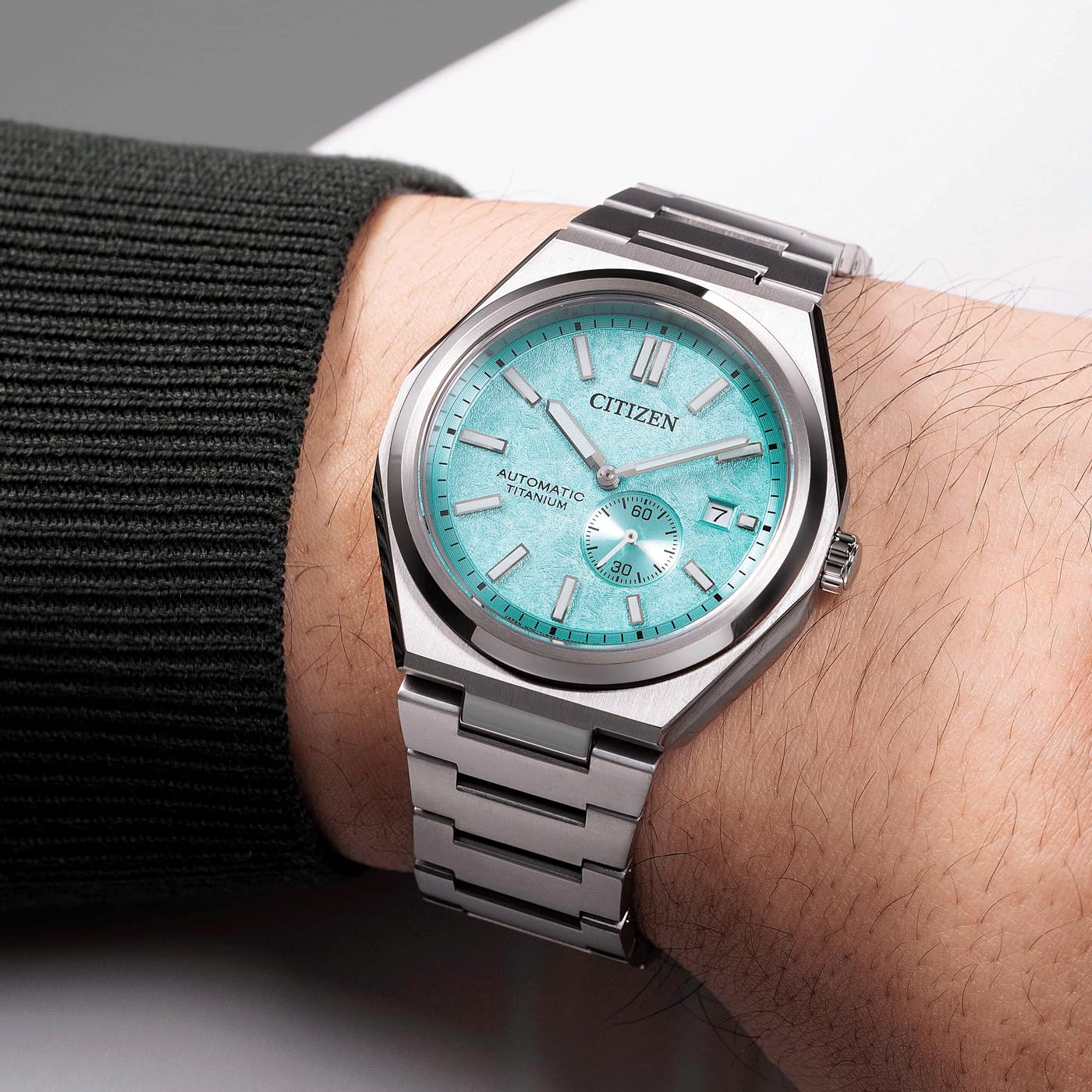 Citizen Herren Analog Automatik Uhr mit Titan Armband NJ0180-80M