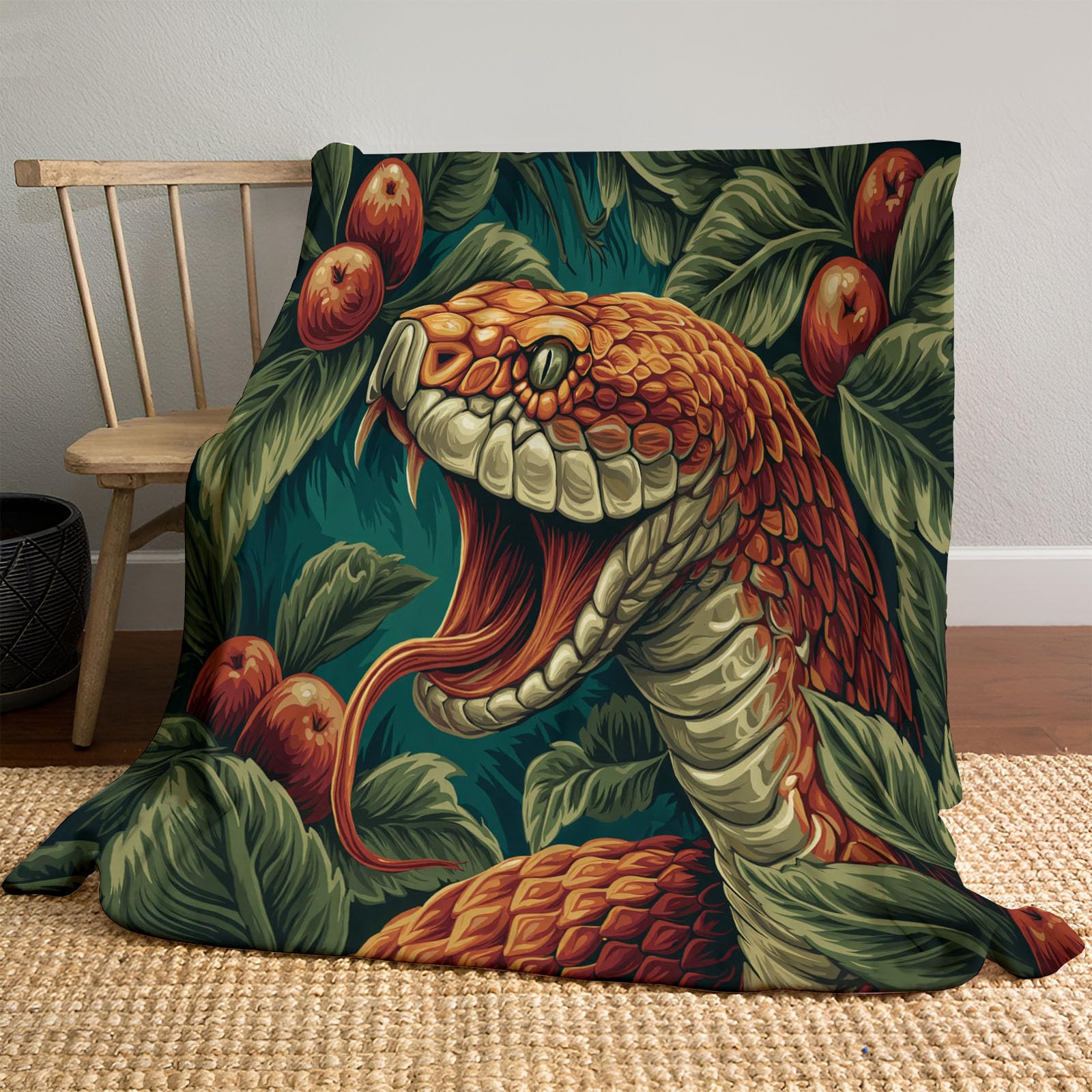 Couverture douillette serpent pour cocooning sur le canapé du salon moderne