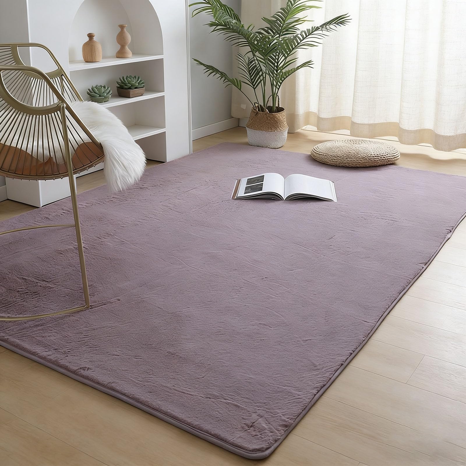 Tapis aspect fourrure long pour harmoniser votre salon et cuisine